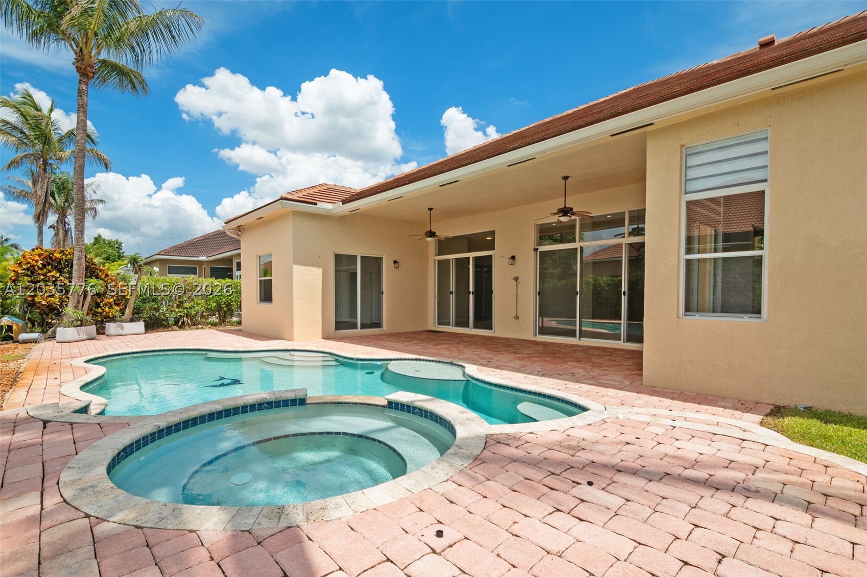 PASADENA AT PEMBROKE SHOR - Residential Lease