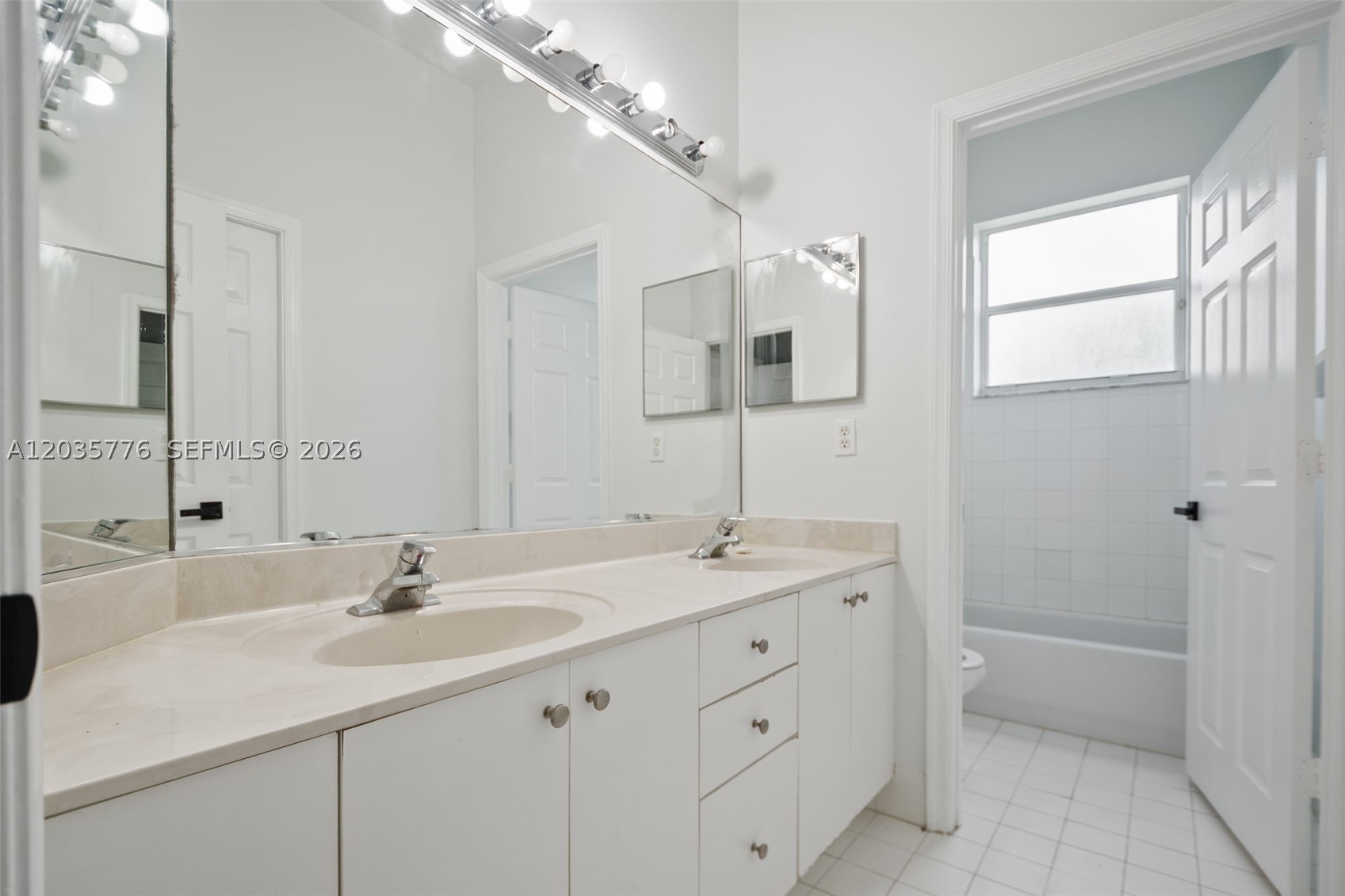 PASADENA AT PEMBROKE SHOR - Residential Lease