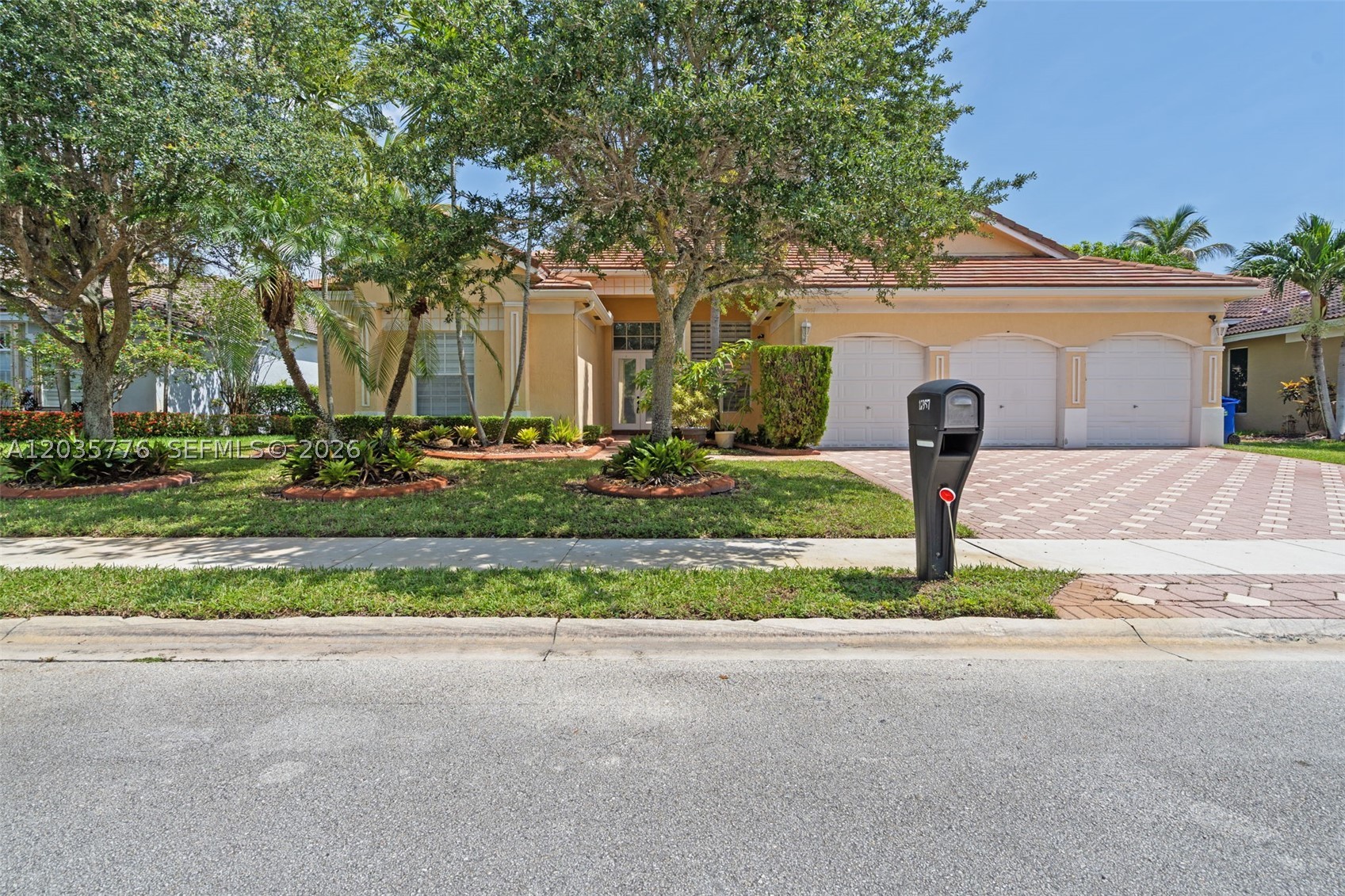BEAUTIFUL 4-BEDROOM, 3-BATH POOL HOME LOCATED IN THE HIGHLY DESIRABLE GATED COMMUNITY OF ESTATES AT PEMBROKE SHORES. THIS SPACIOUS RESIDENCE OFFERS OVER 2,700 SQ. FT. UNDER AIR, VOLUME CEILINGS, A 3-CAR GARAGE, AND A FENCED BACKYARD PERFECT FOR OUTDOOR ENJOYMENT. EXCELLENT A+ LOCATION CLOSE TO SHOPPING, DINING, MAJOR HIGHWAYS, AND EVERYDAY CONVENIENCES. AVAILABLE FOR IMMEDIATE OCCUPANCY. NO HOA APPROVAL REQUIRED.