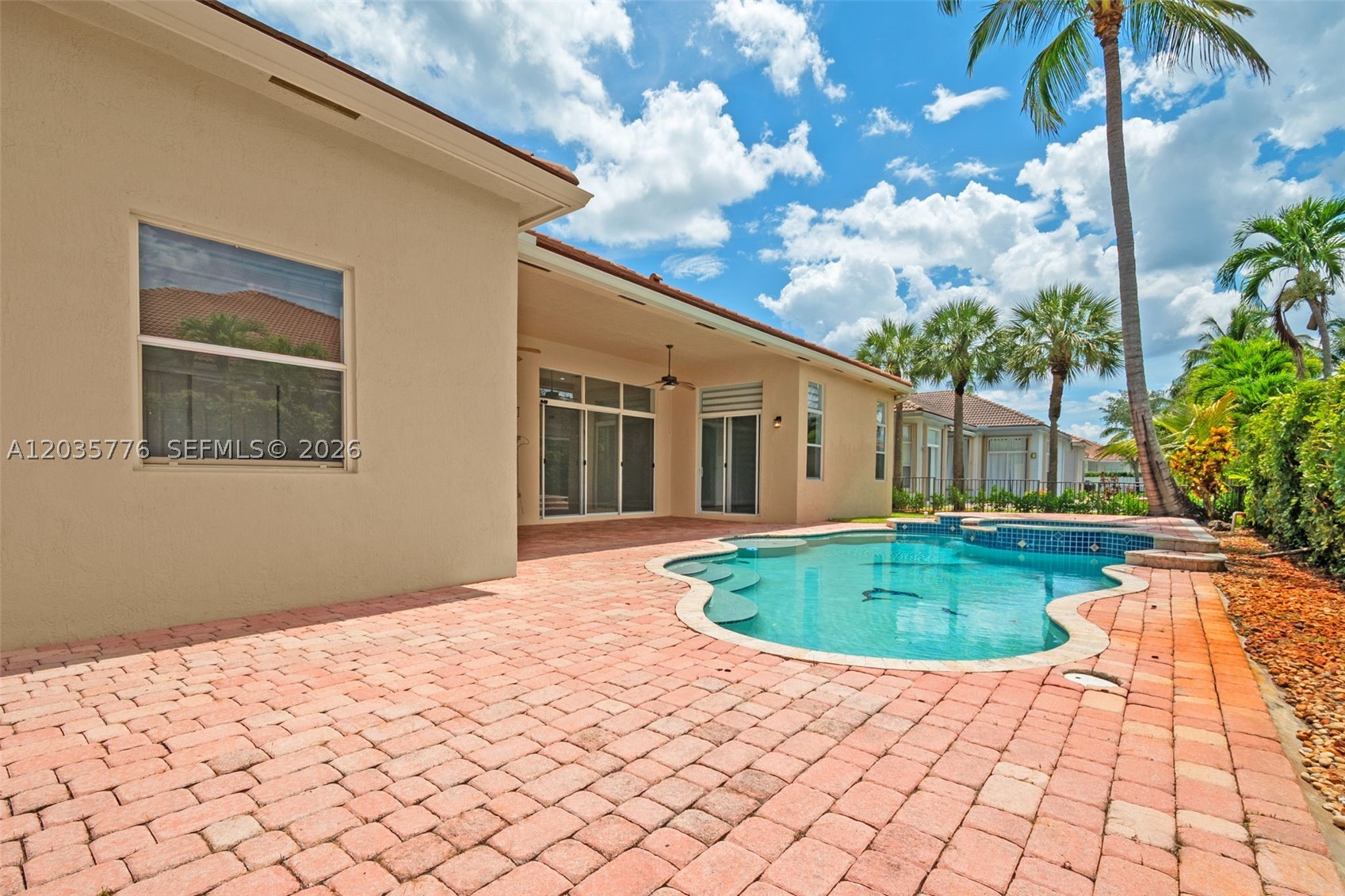 PASADENA AT PEMBROKE SHOR - Residential Lease