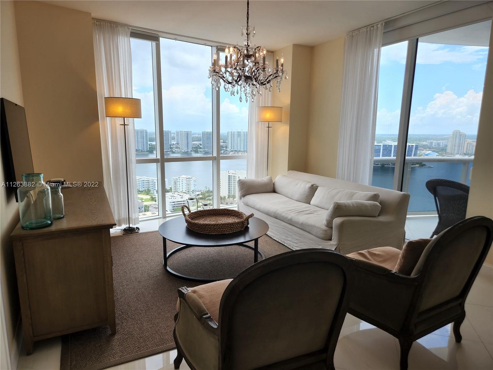 TRUMP ROYALE CONDO - Residential Lease