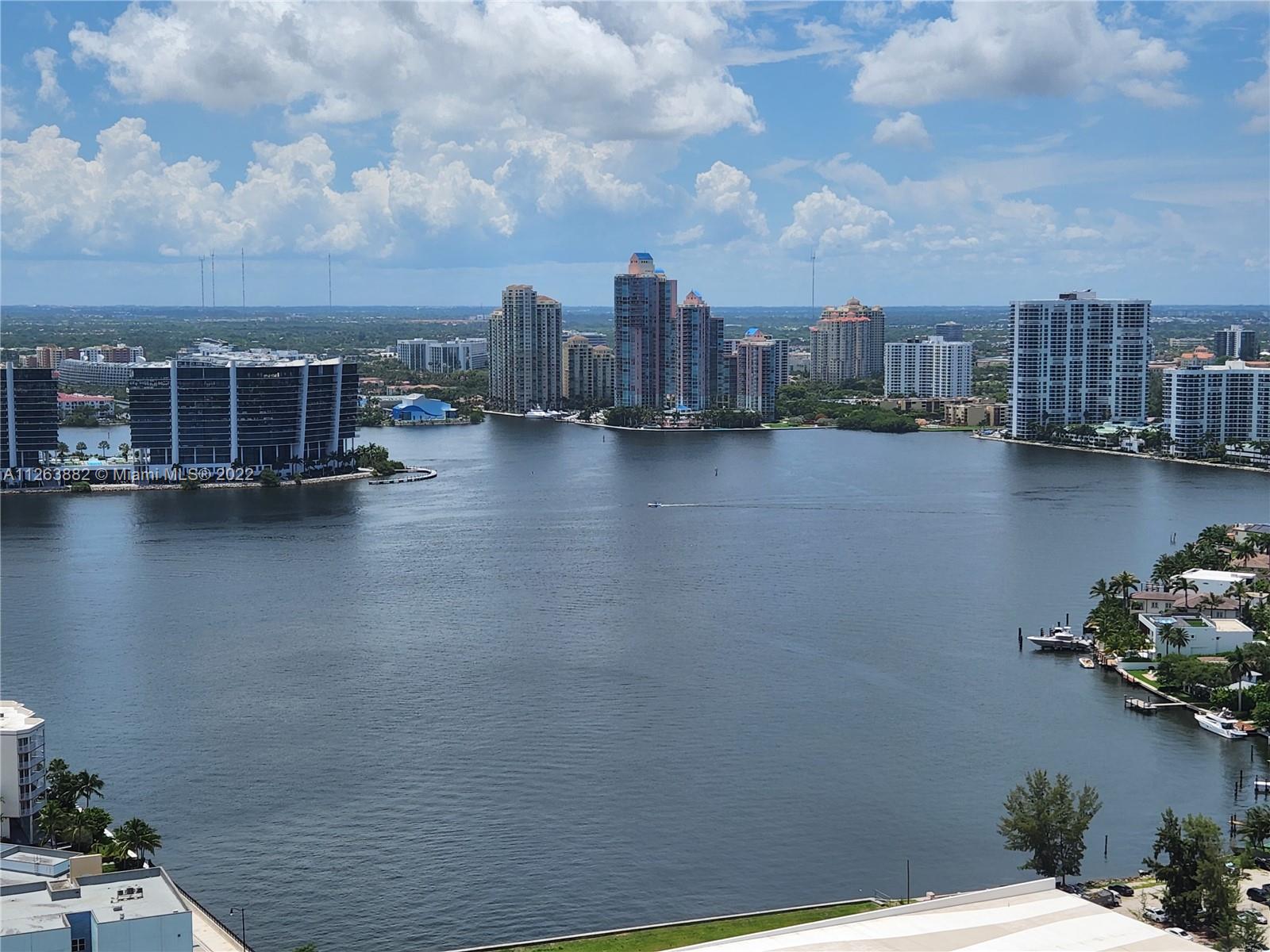 TRUMP ROYALE CONDO - Residential Lease