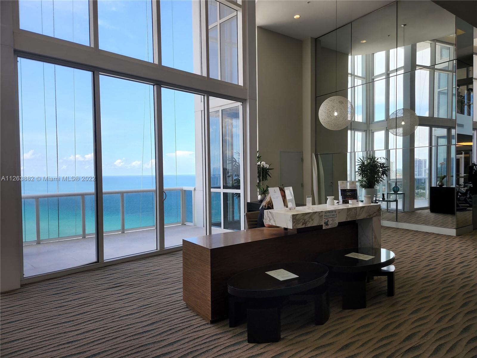 TRUMP ROYALE CONDO - Residential Lease
