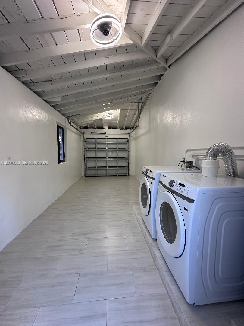 SOUTH HOLLYWOOD AMD PLAT - Residential Lease