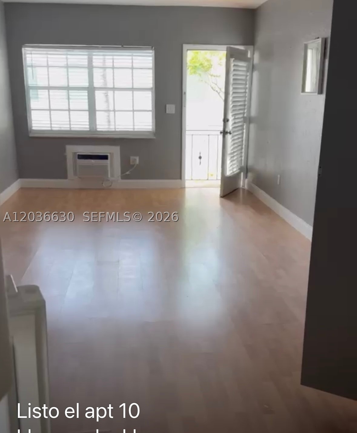 Just remodel studio on the beach! Washer and dryer inside the unit! Second floor, wood floors. Remoodel bathroom and kitchen. New appliances.. very easy to show call listing agent.FIRST MONTH AND 1 MONTH DEPOSIT TO ENTER. PLEASE SEND ME OFFER WITH BACKGROUND CHECK.