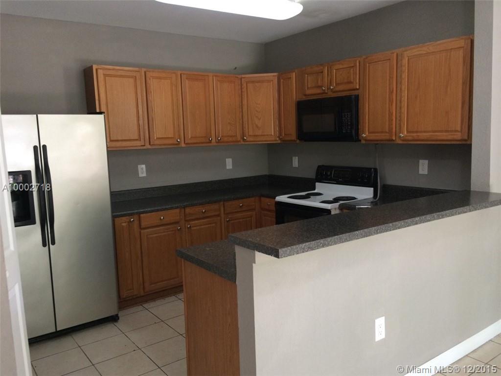 Villas Carmel Condo 02 - Residential Lease