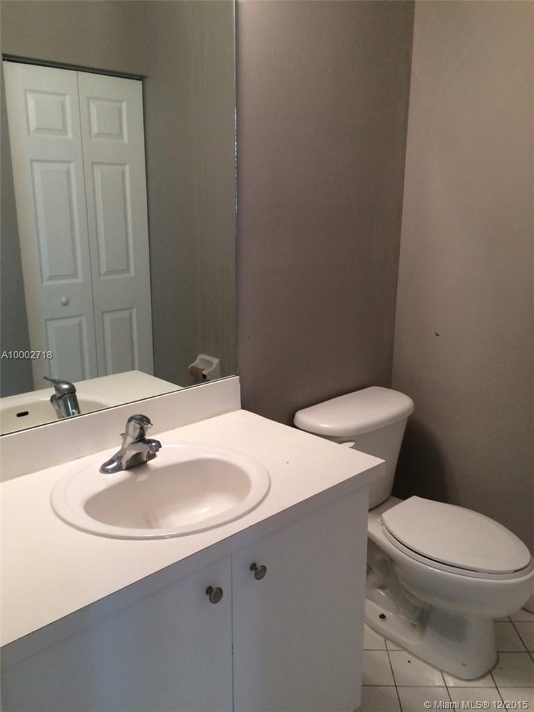 Villas Carmel Condo 02 - Residential Lease