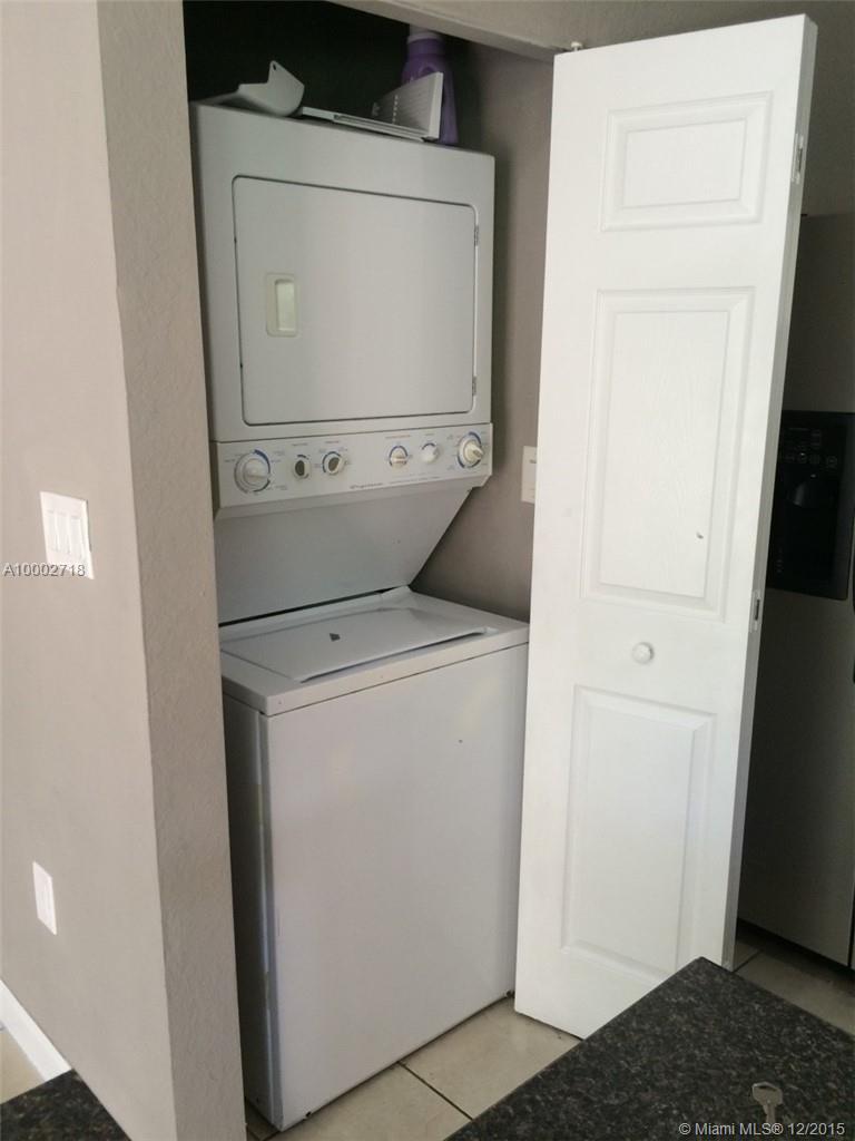 Villas Carmel Condo 02 - Residential Lease