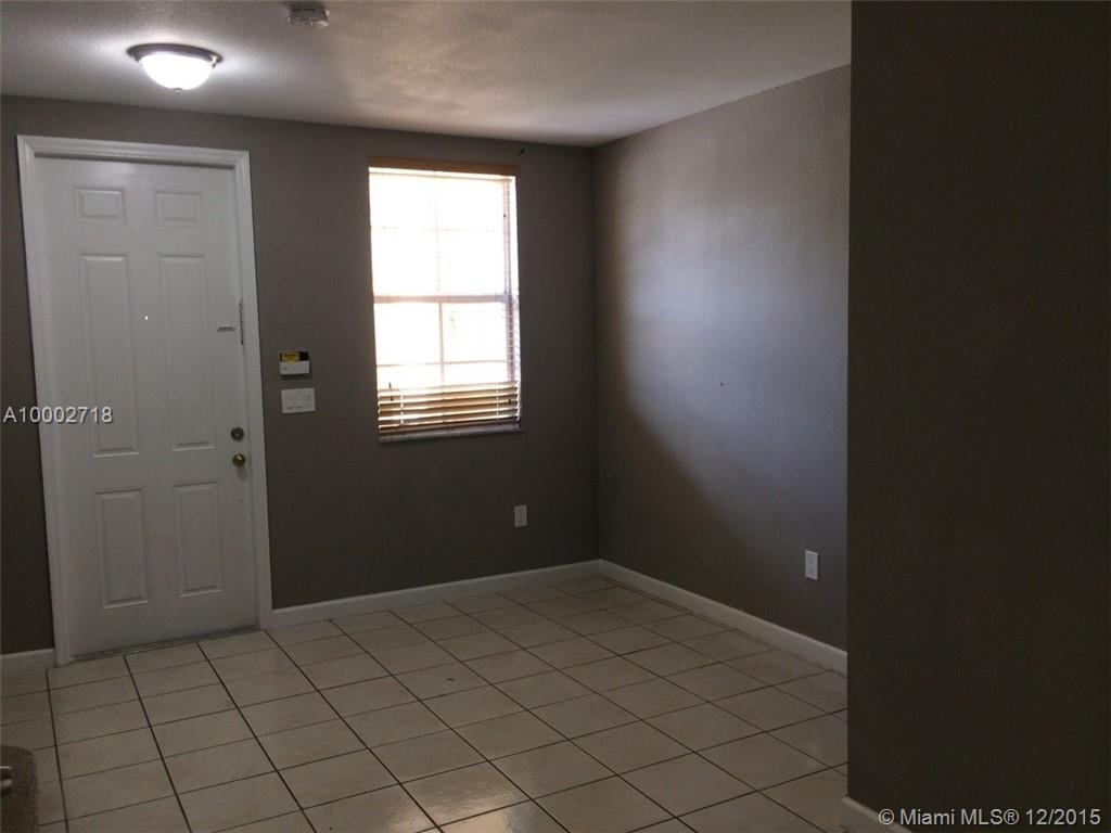 Villas Carmel Condo 02 - Residential Lease