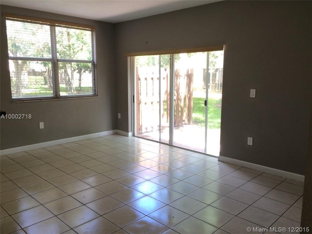 Villas Carmel Condo 02 - Residential Lease