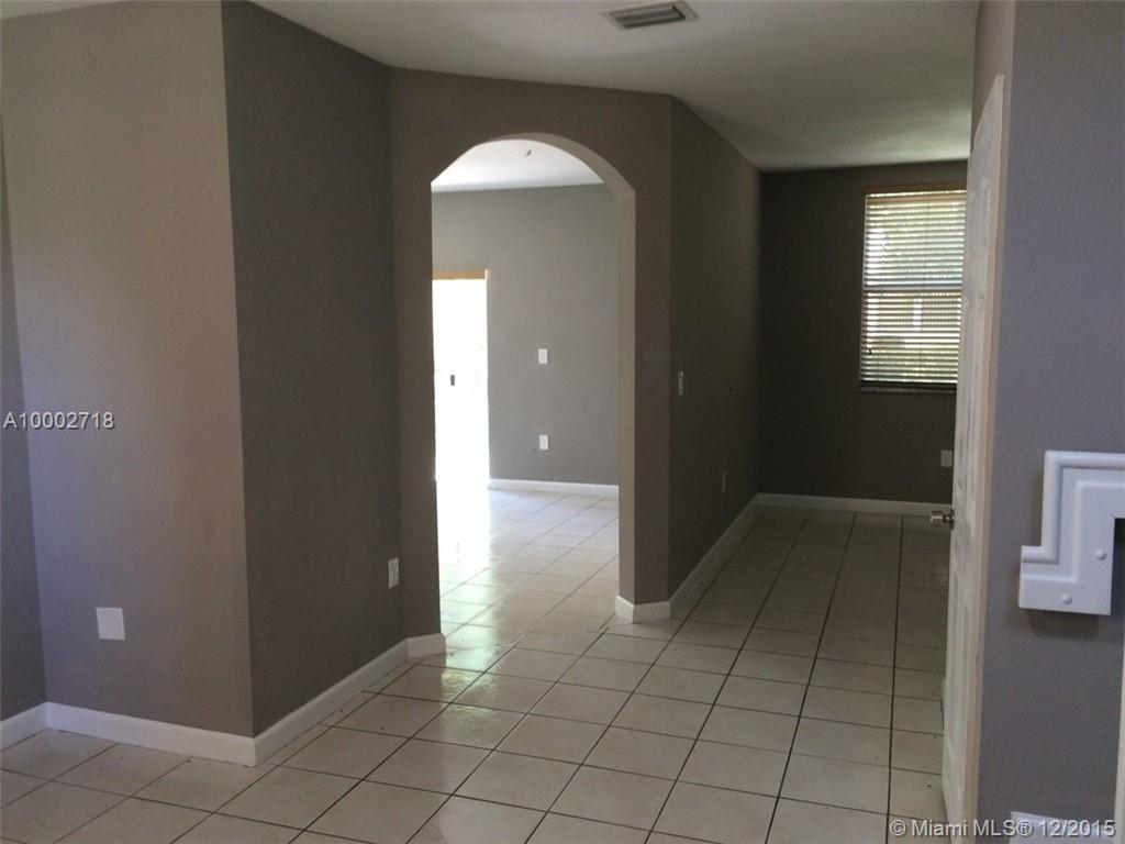 Villas Carmel Condo 02 - Residential Lease