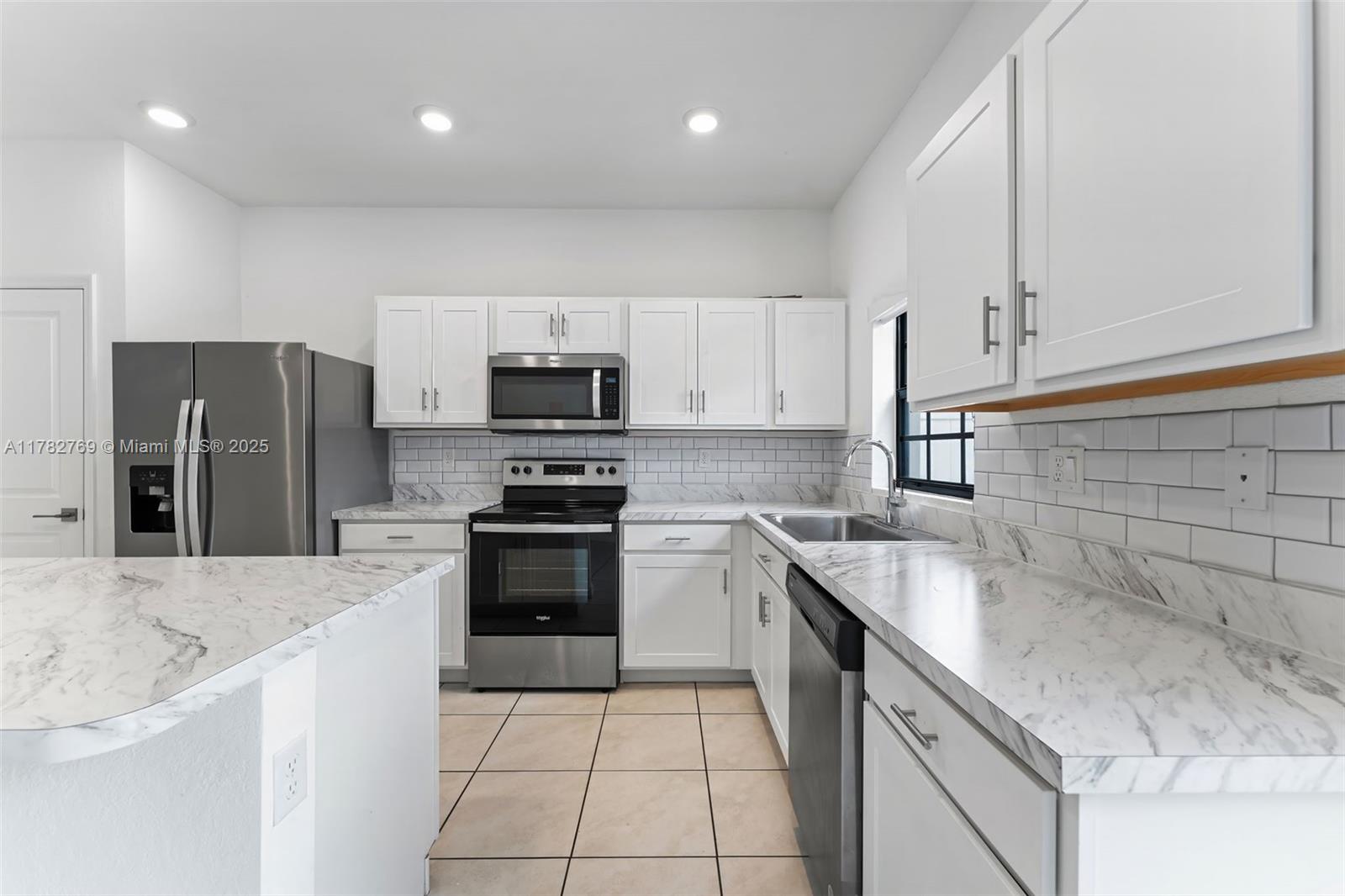 REGAL PALM SUBDIVISION - Residential Lease