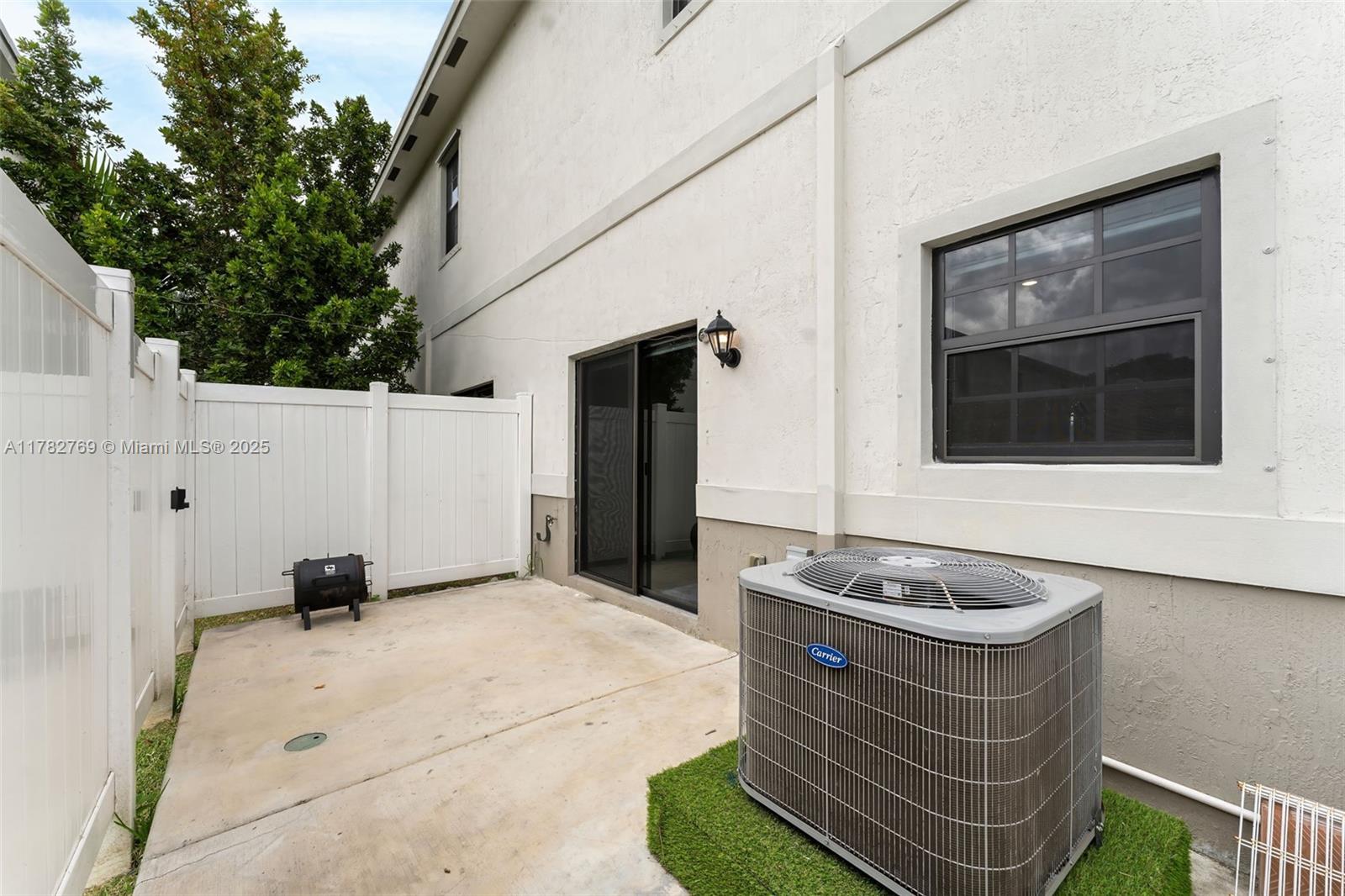REGAL PALM SUBDIVISION - Residential Lease