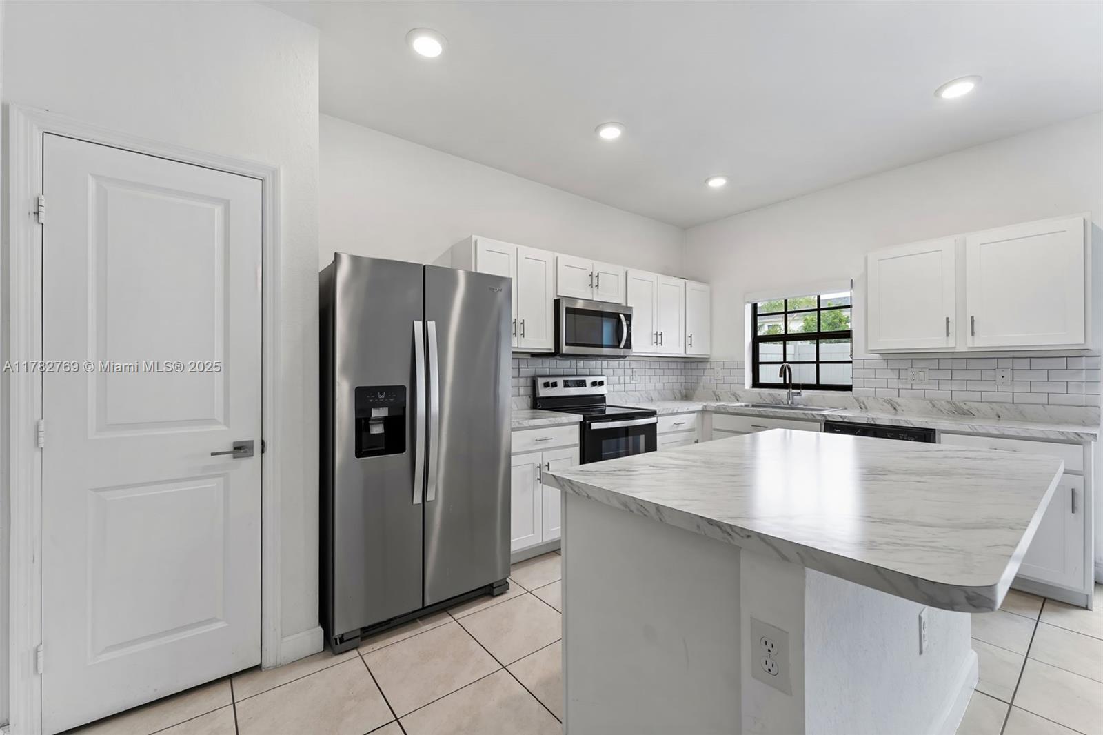 REGAL PALM SUBDIVISION - Residential Lease
