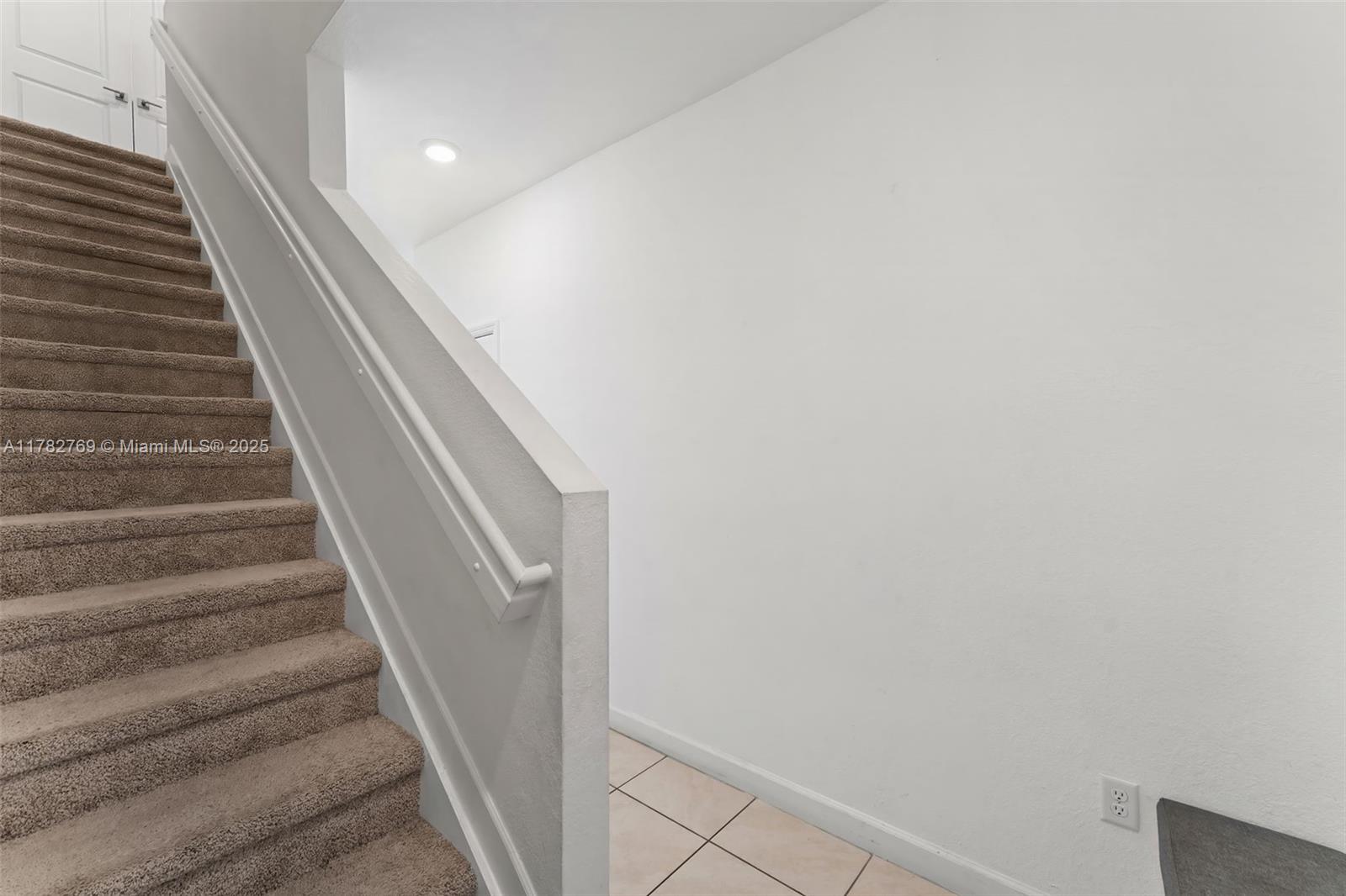 REGAL PALM SUBDIVISION - Residential Lease