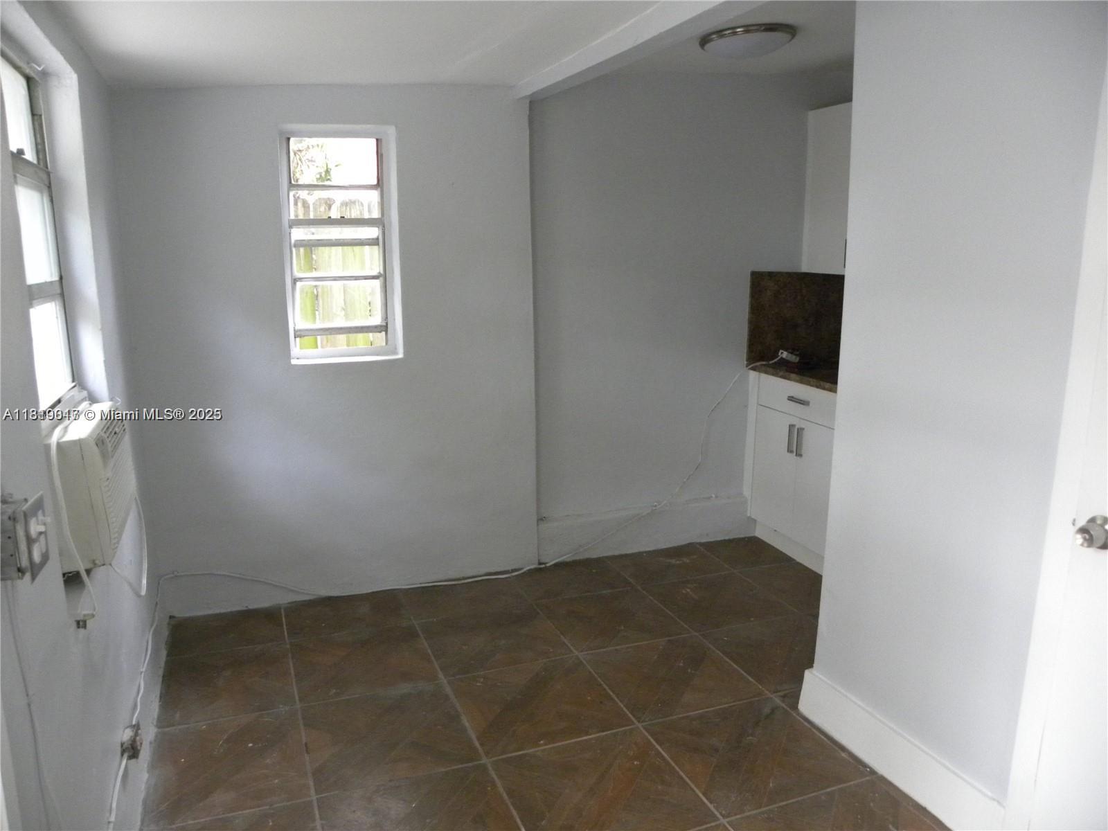 FLAGLER GROVE ESTATES EXT - Residential Lease