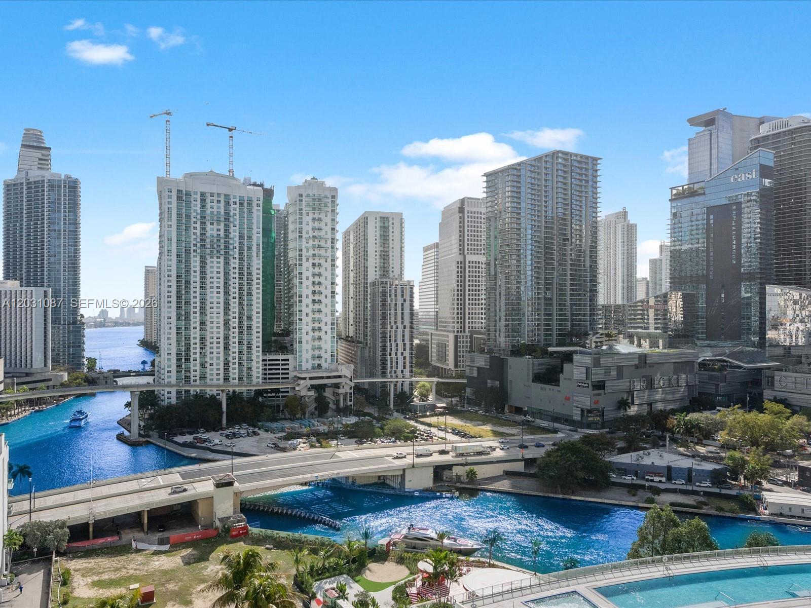 IVY CONDO - Residential