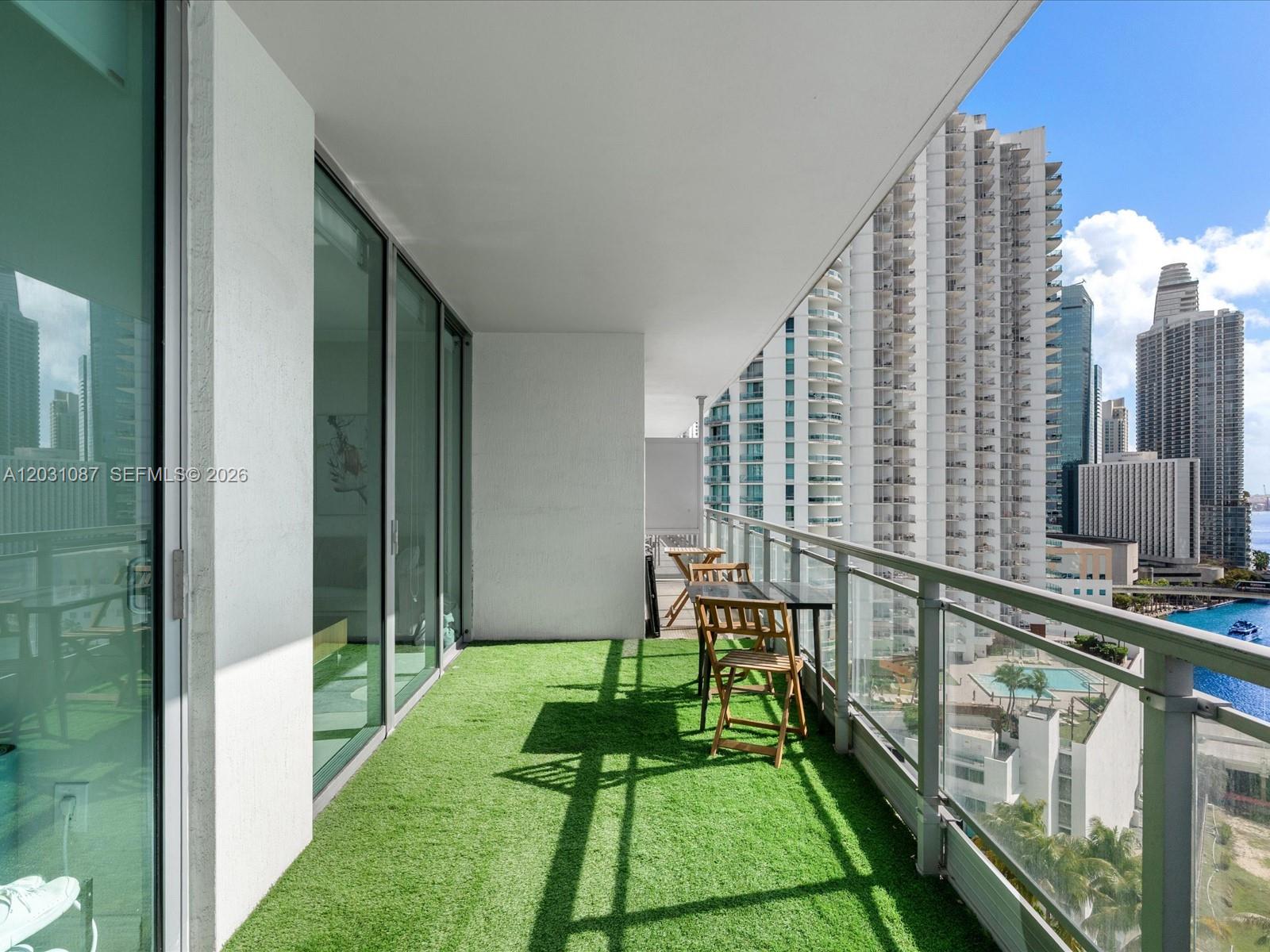 IVY CONDO - Residential