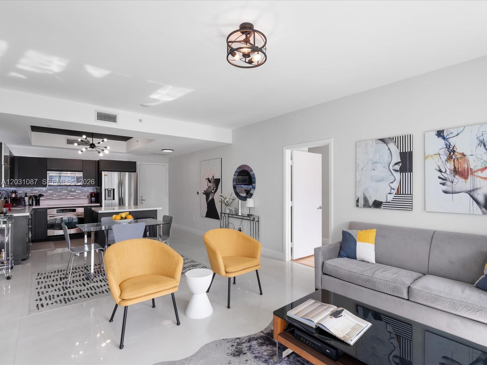 IVY CONDO - Residential