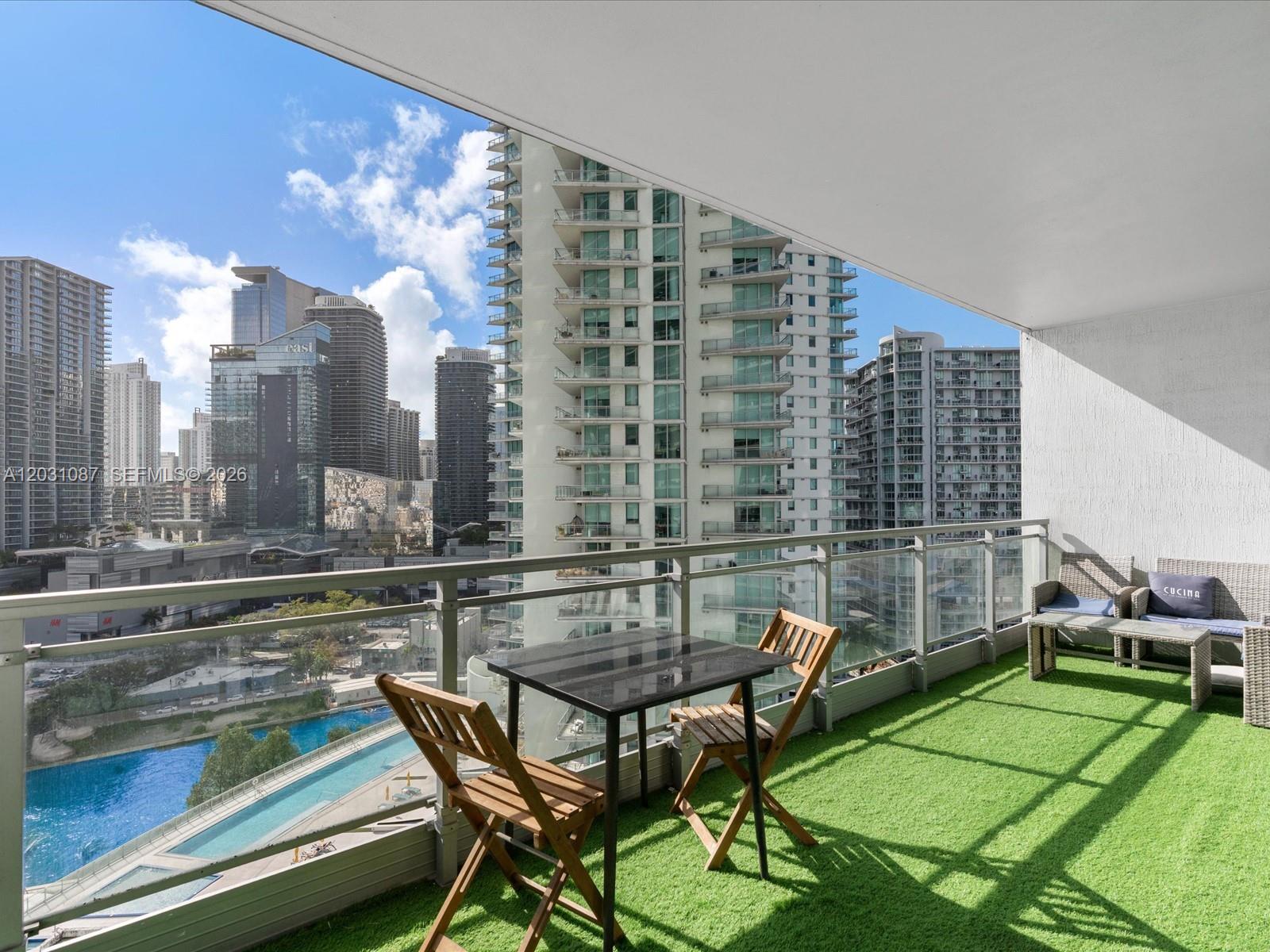 IVY CONDO - Residential