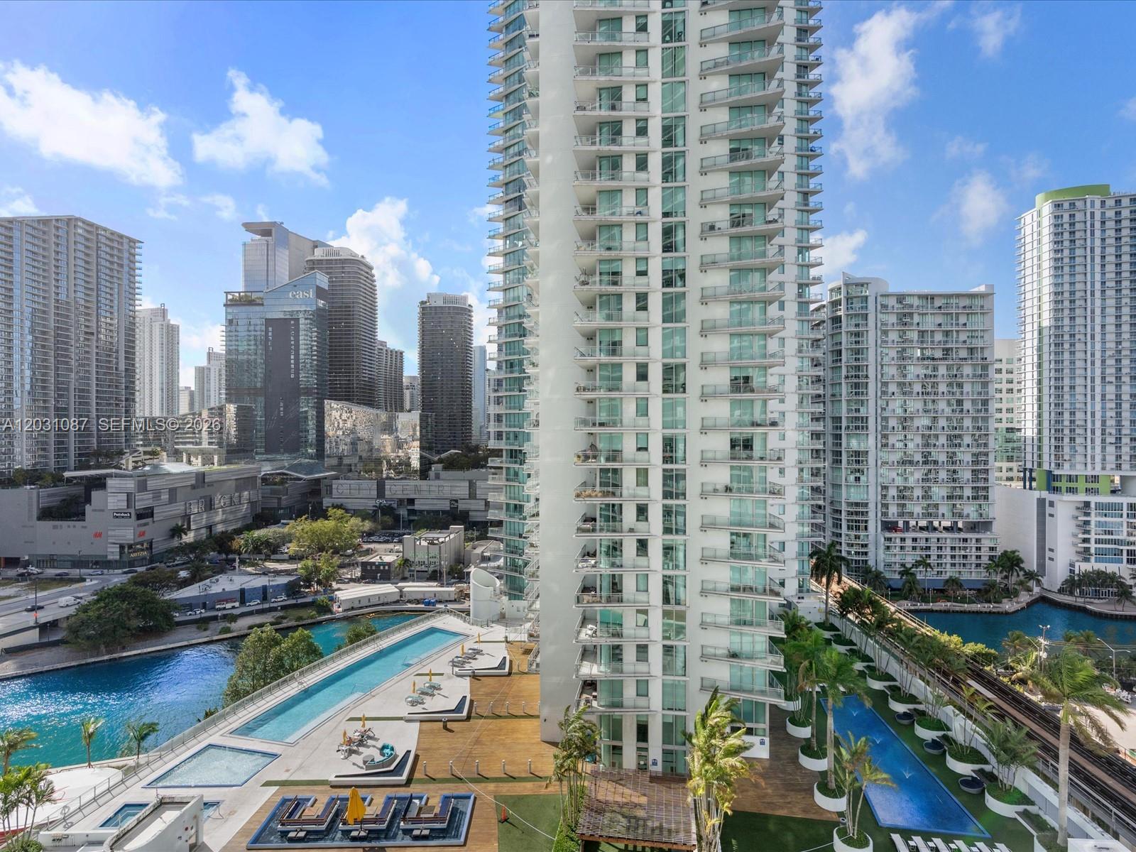 IVY CONDO - Residential