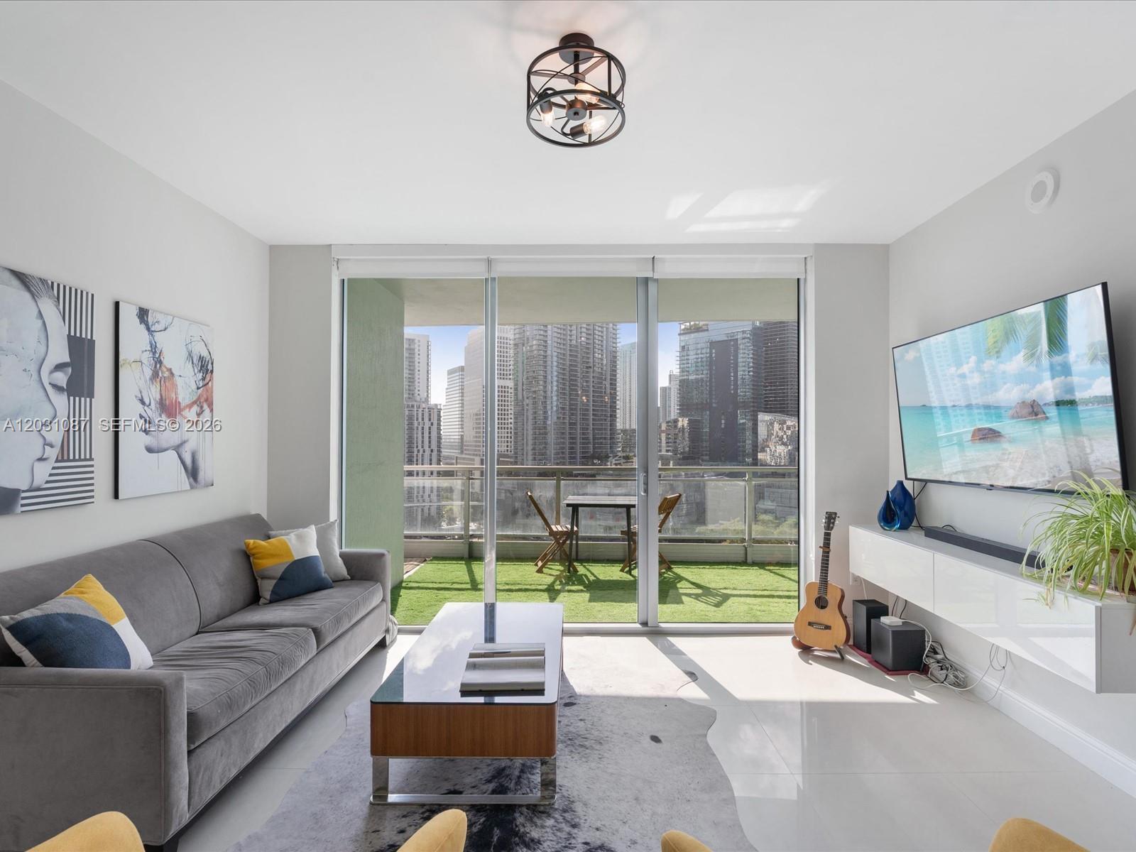 IVY CONDO - Residential