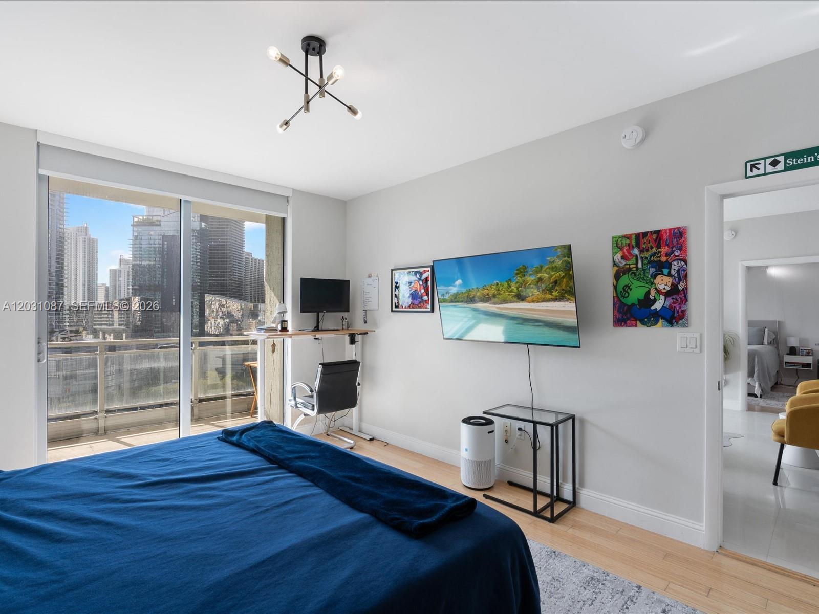 IVY CONDO - Residential