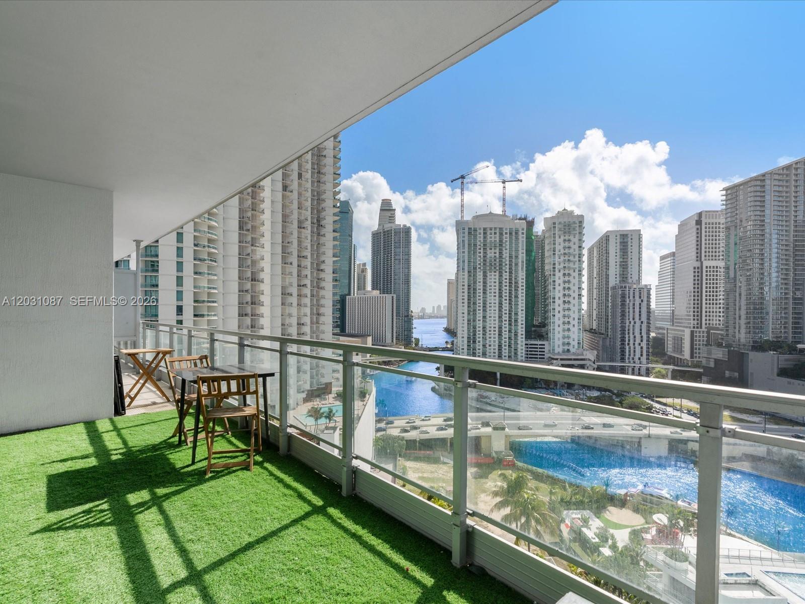 IVY CONDO - Residential