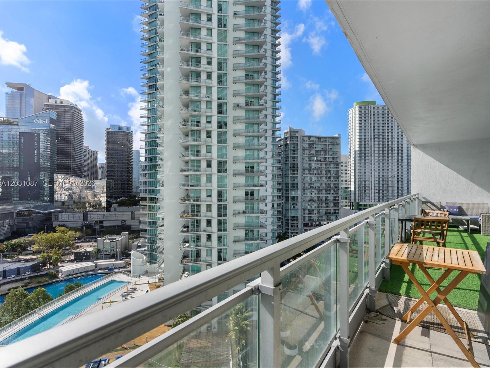 IVY CONDO - Residential