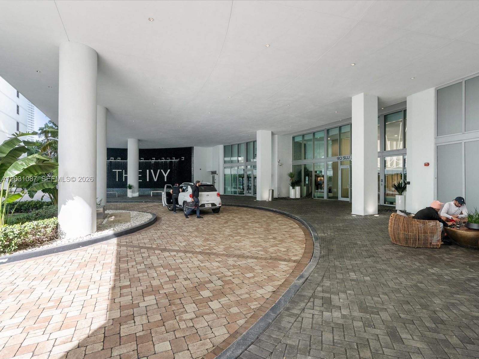 IVY CONDO - Residential