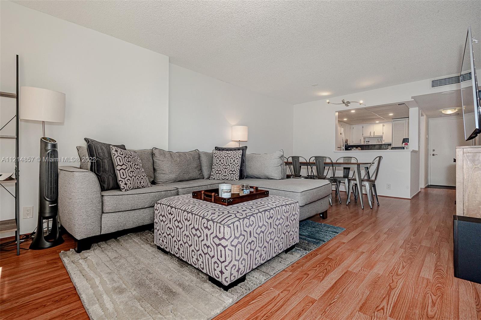 BRICKELL PLACE CONDO - Residential