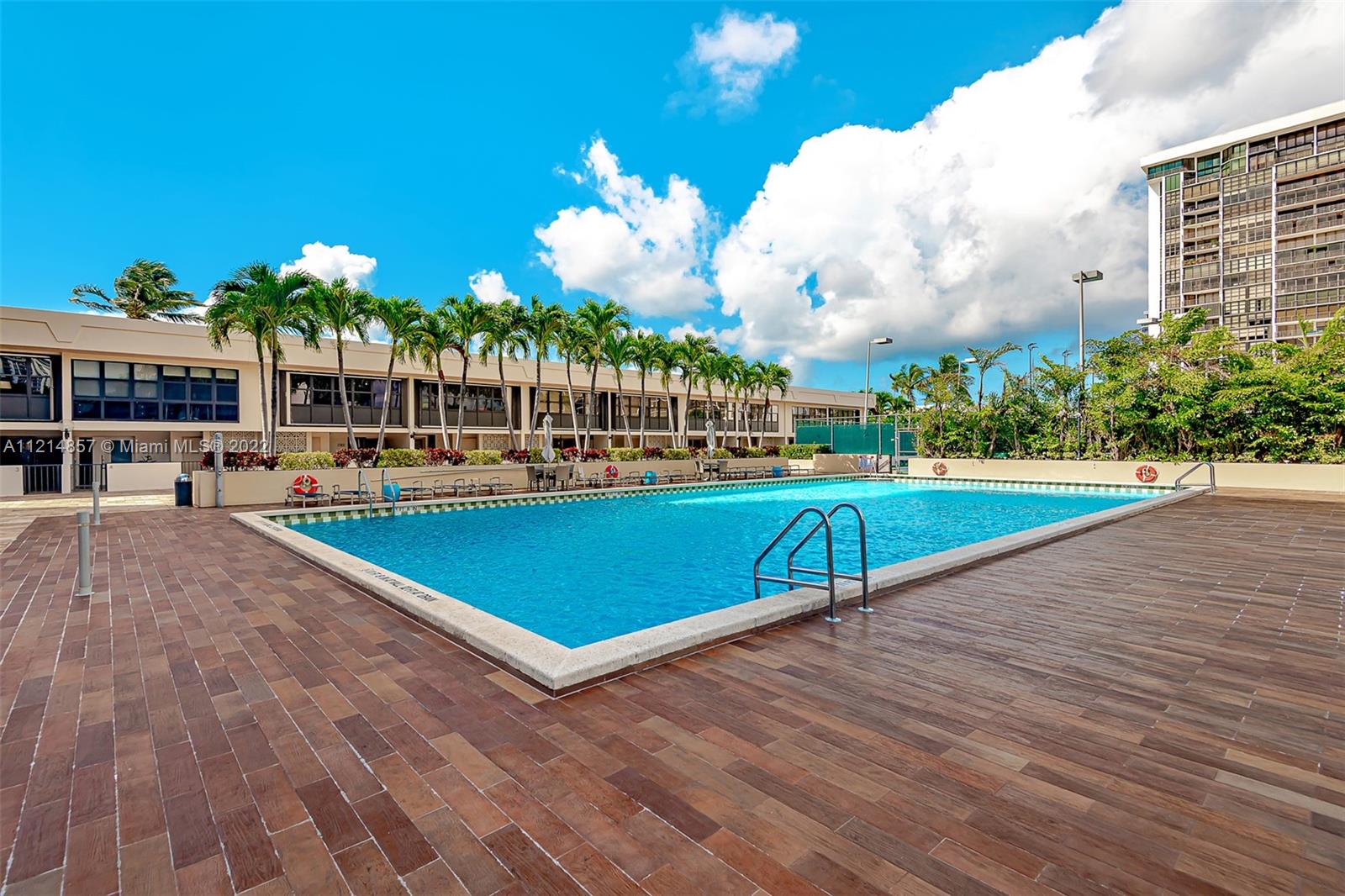 BRICKELL PLACE CONDO - Residential