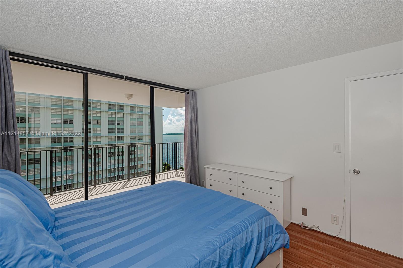 BRICKELL PLACE CONDO - Residential