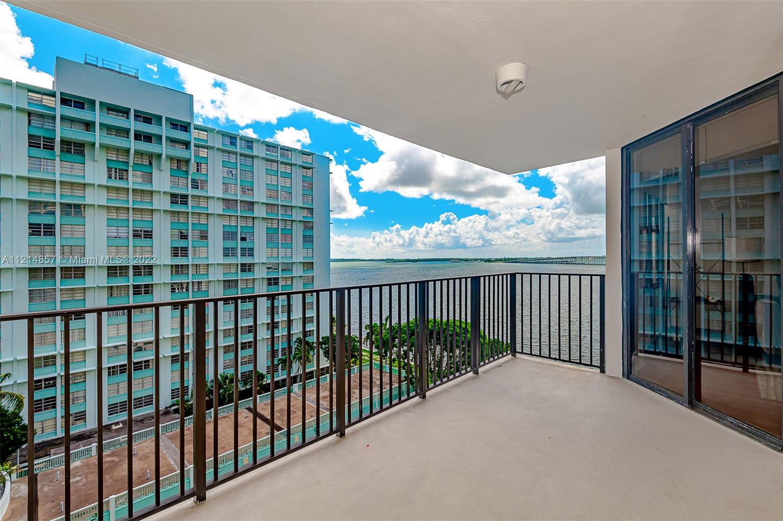 BRICKELL PLACE CONDO - Residential