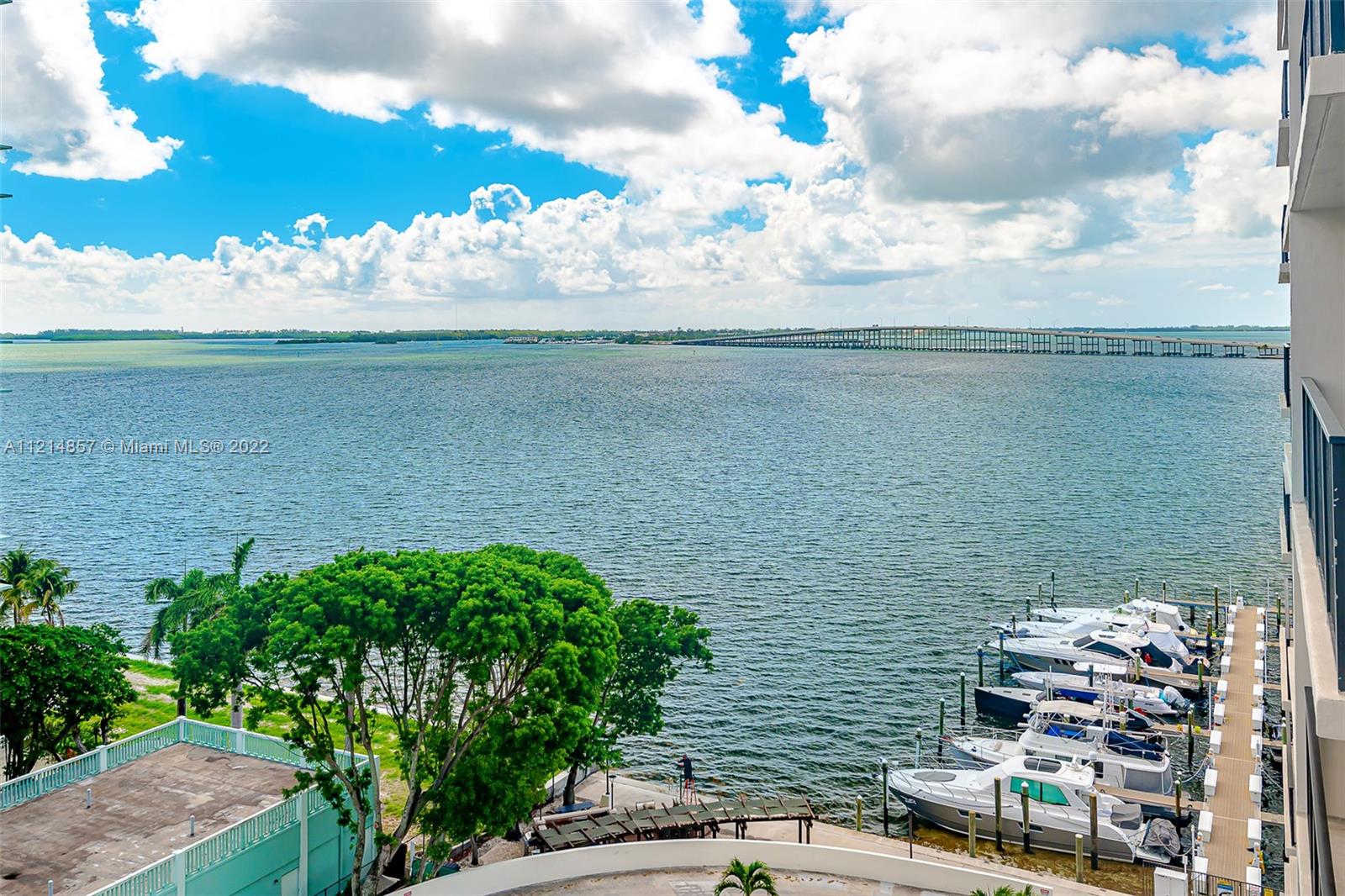 BRICKELL PLACE CONDO - Residential