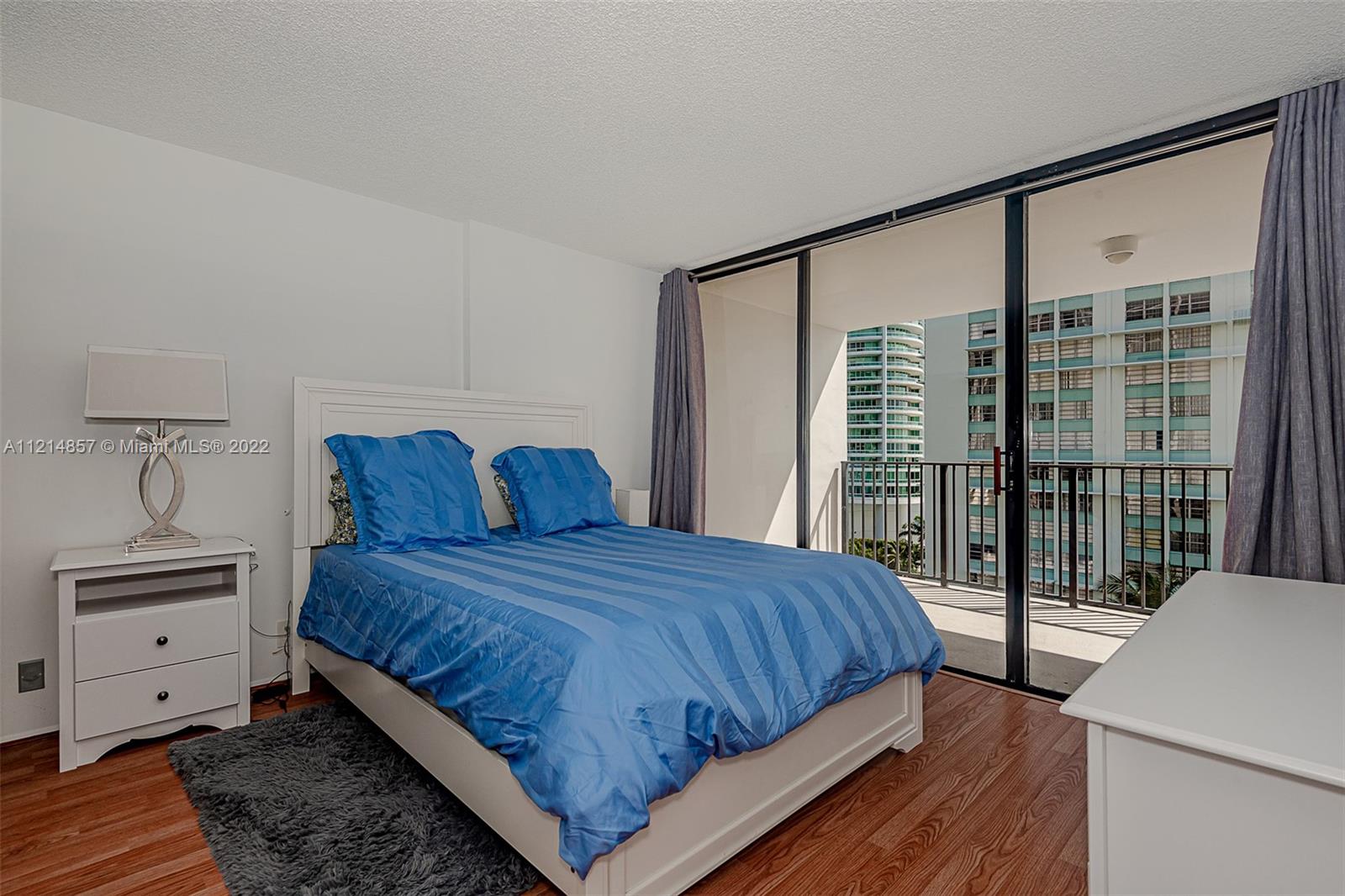 BRICKELL PLACE CONDO - Residential