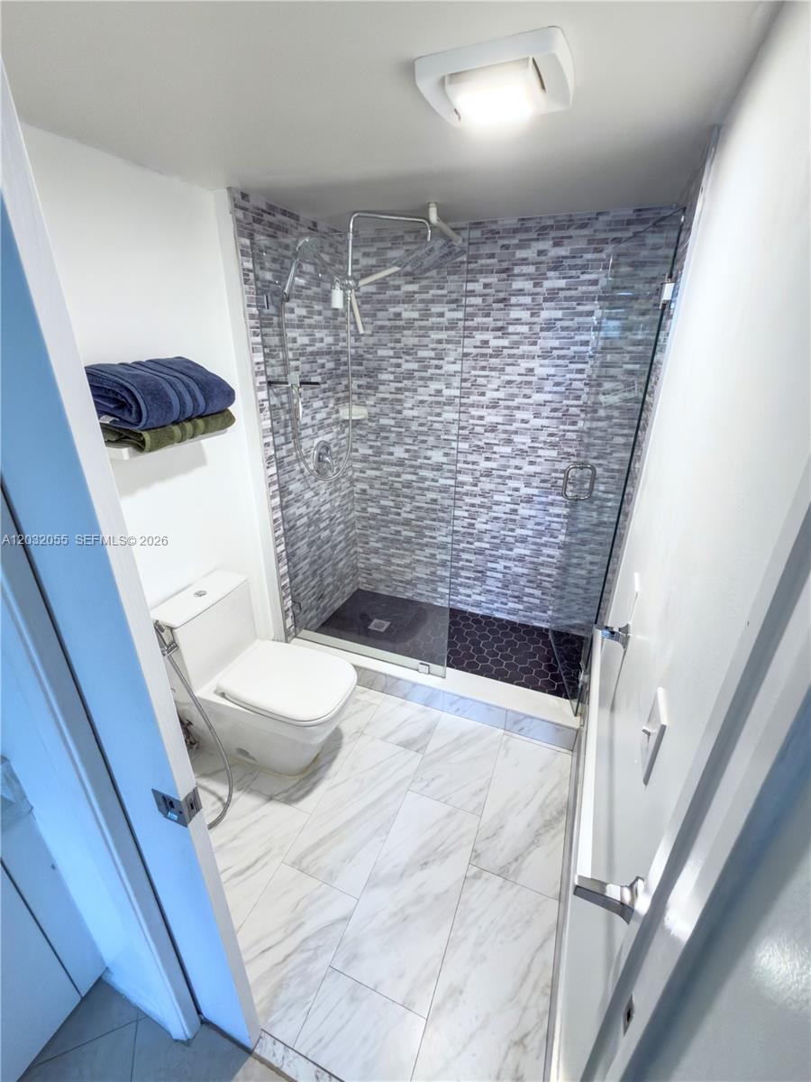 SUFFOLK AT CENTURY VILLAG - Residential