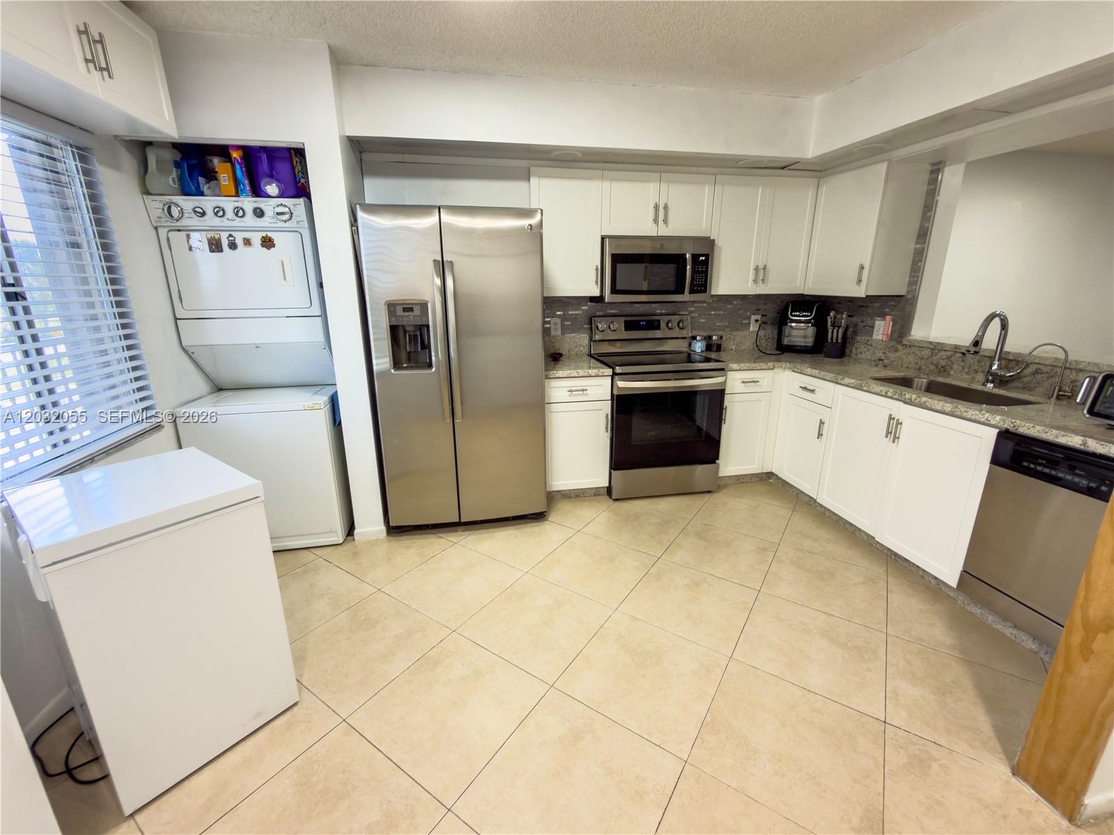 SUFFOLK AT CENTURY VILLAG - Residential
