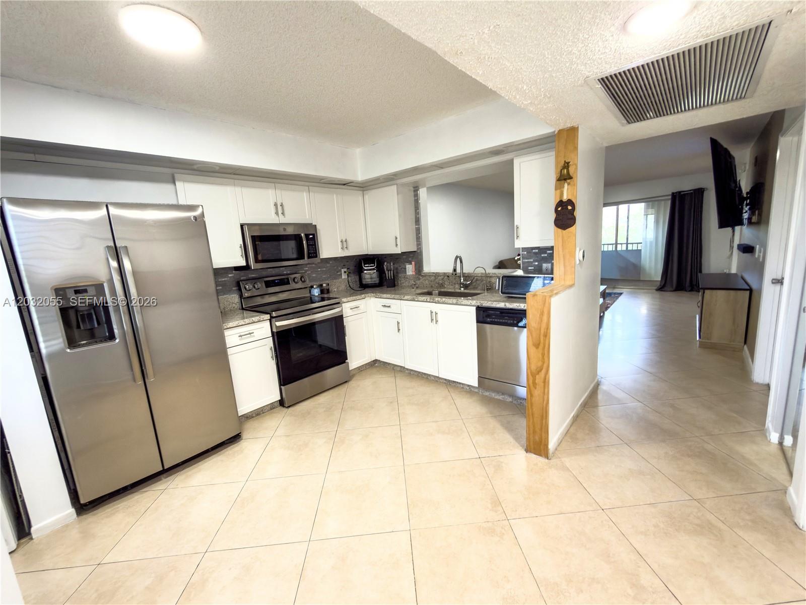 SUFFOLK AT CENTURY VILLAG - Residential