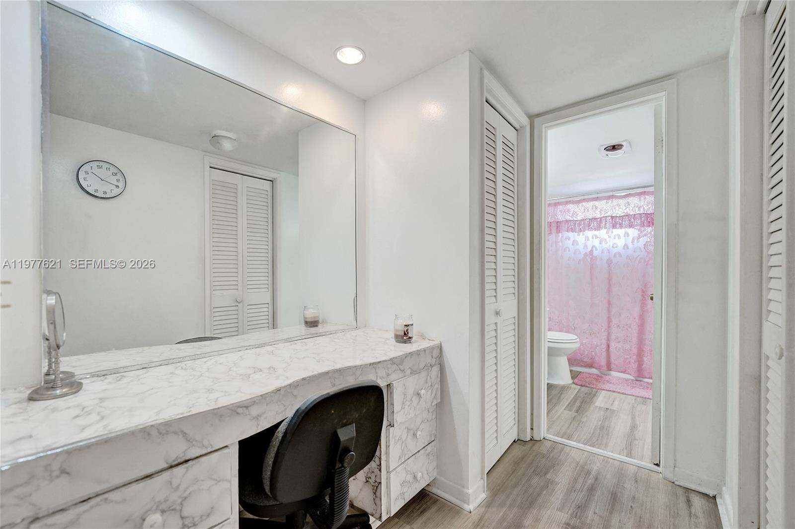 HILLCREST COUNTRY CLUB AP - Residential