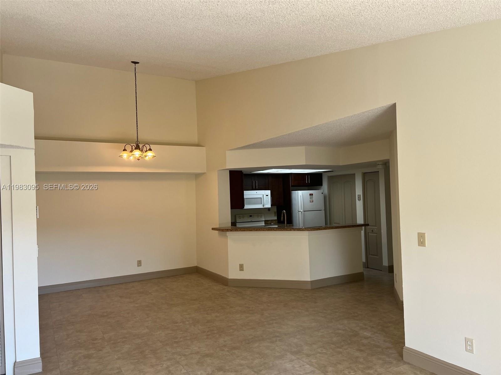 VISCONTI CONDO - Residential