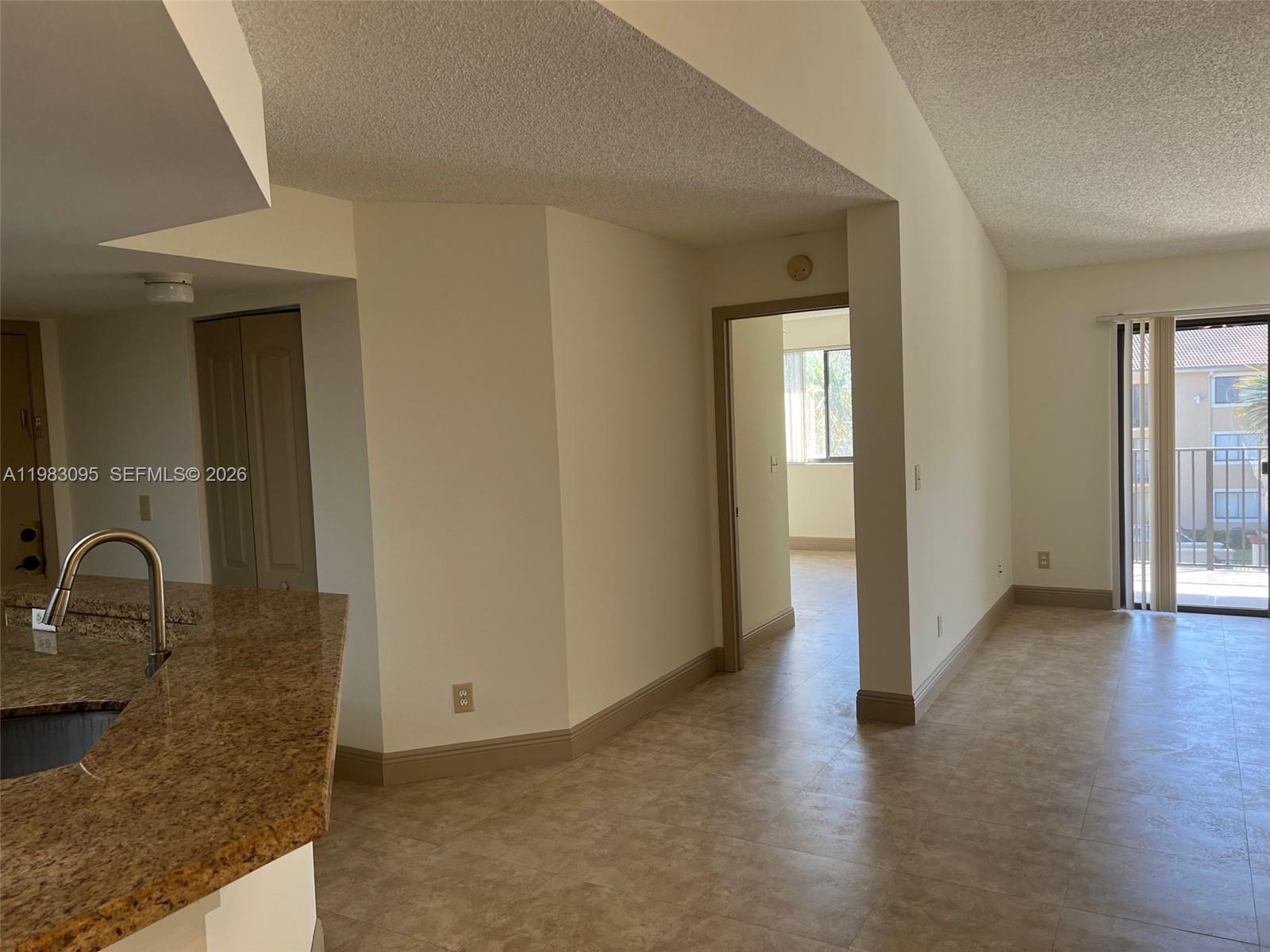 VISCONTI CONDO - Residential