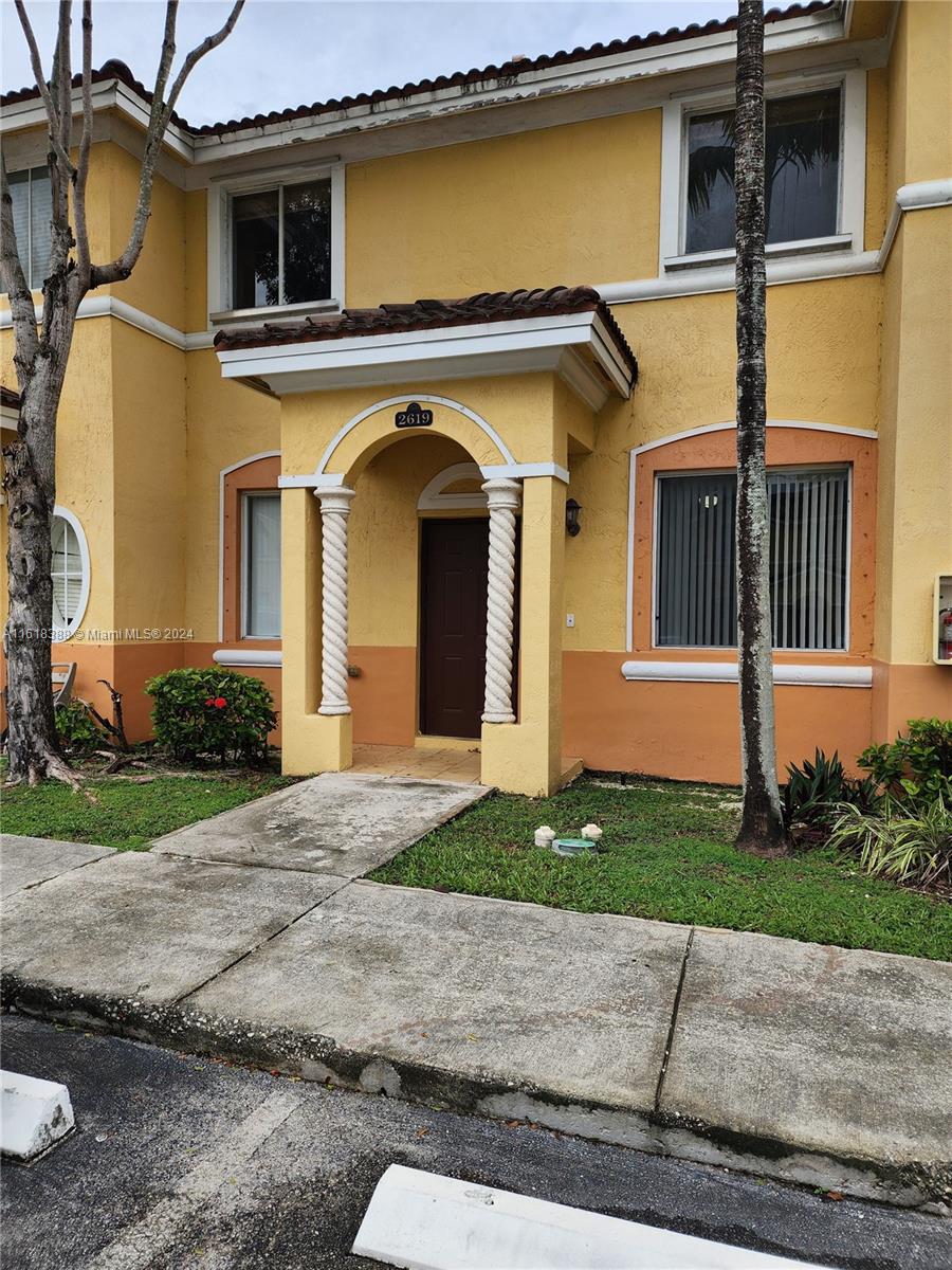 SHOMA TOWNHOMES AT KEYSCO - Residential Lease