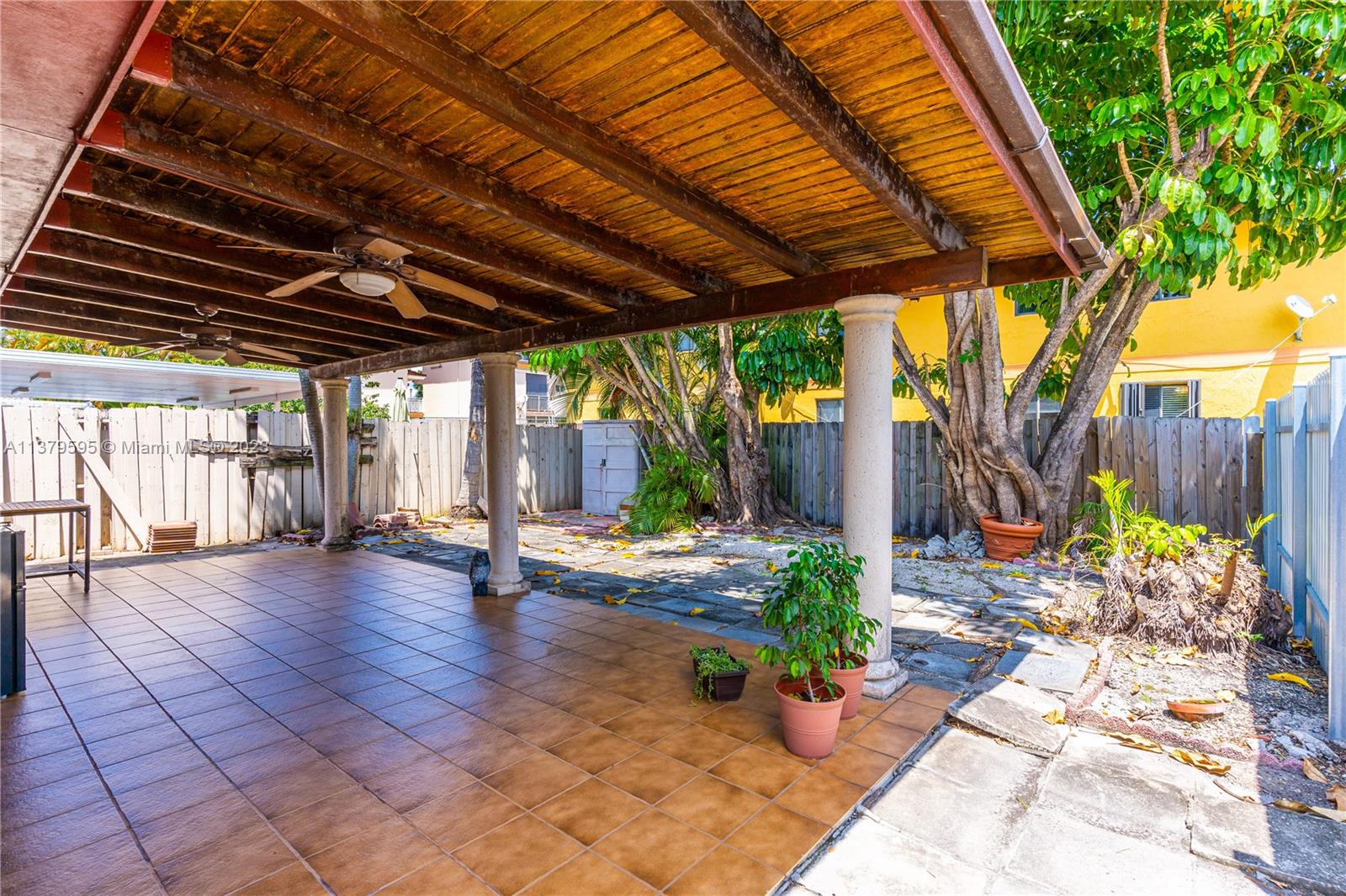 2ND ADDN TO BARACOA - Residential