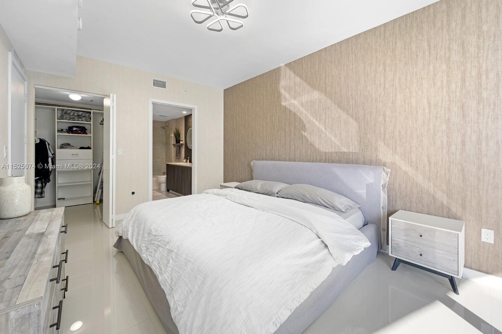 ARIA ON THE BAY CONDO - Residential Lease