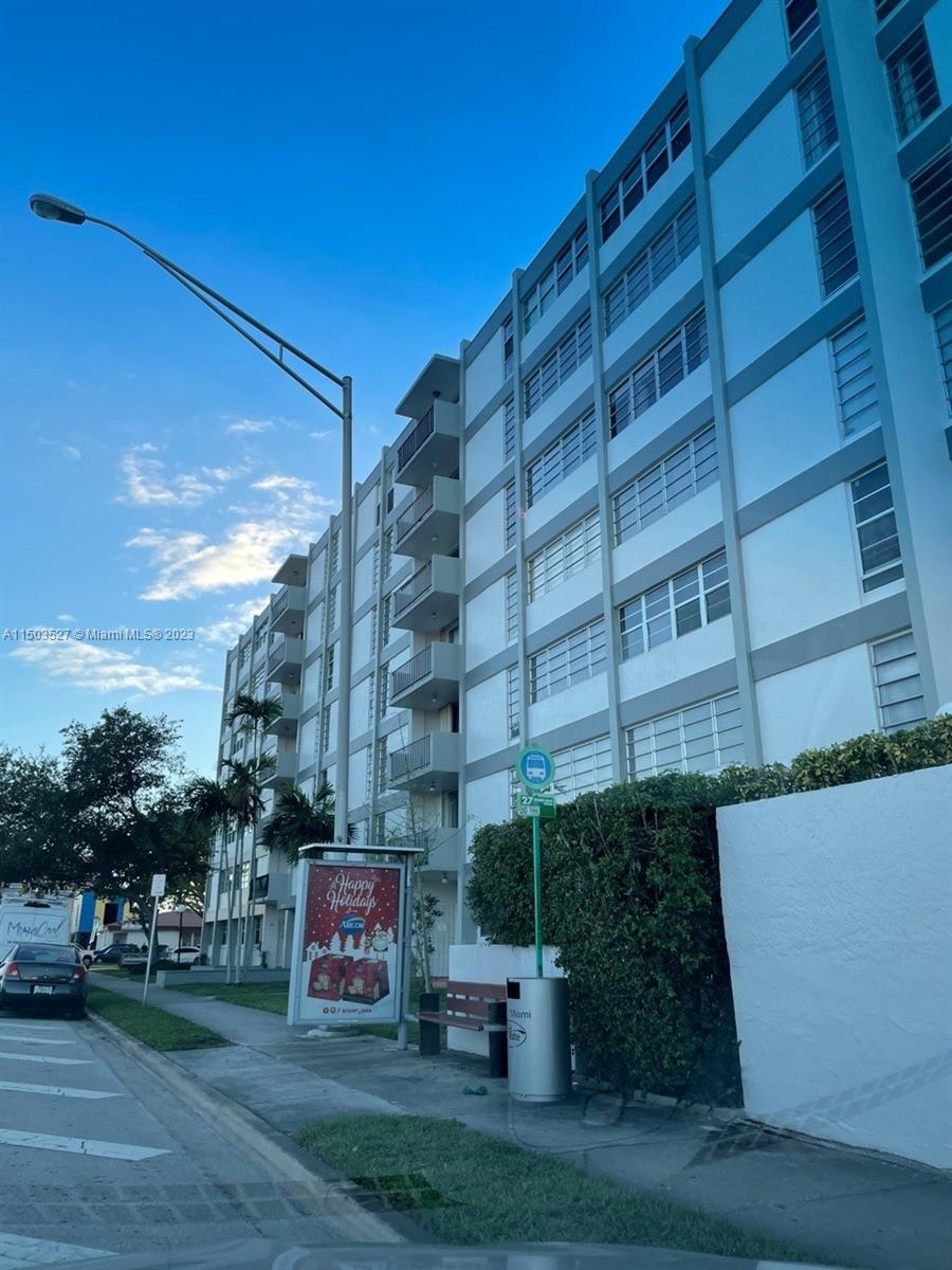 INTERNATIONAL TOWERS COND - Residential Lease
