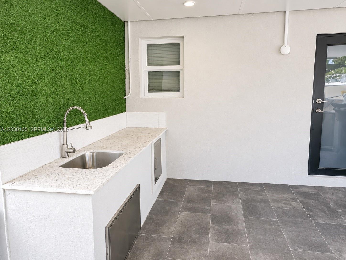 DANIA HEIGHTS - Residential Lease