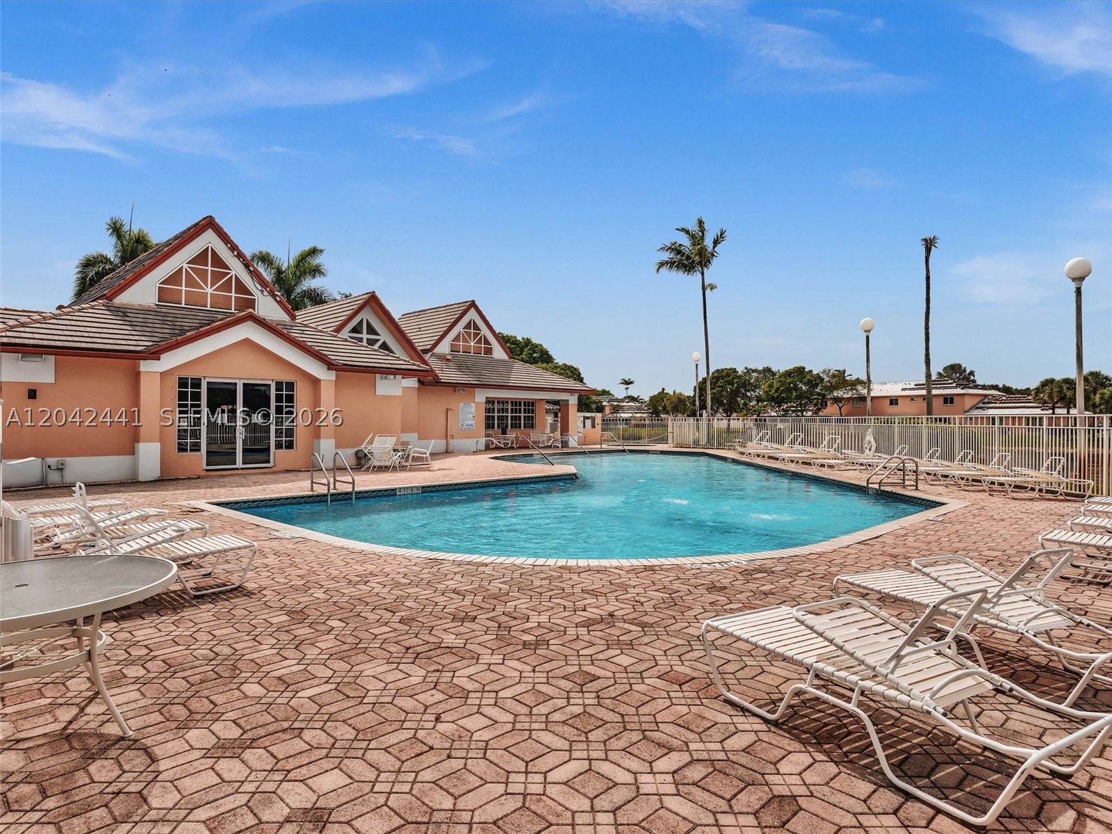 CHAPEL TRAIL II - Residential Lease