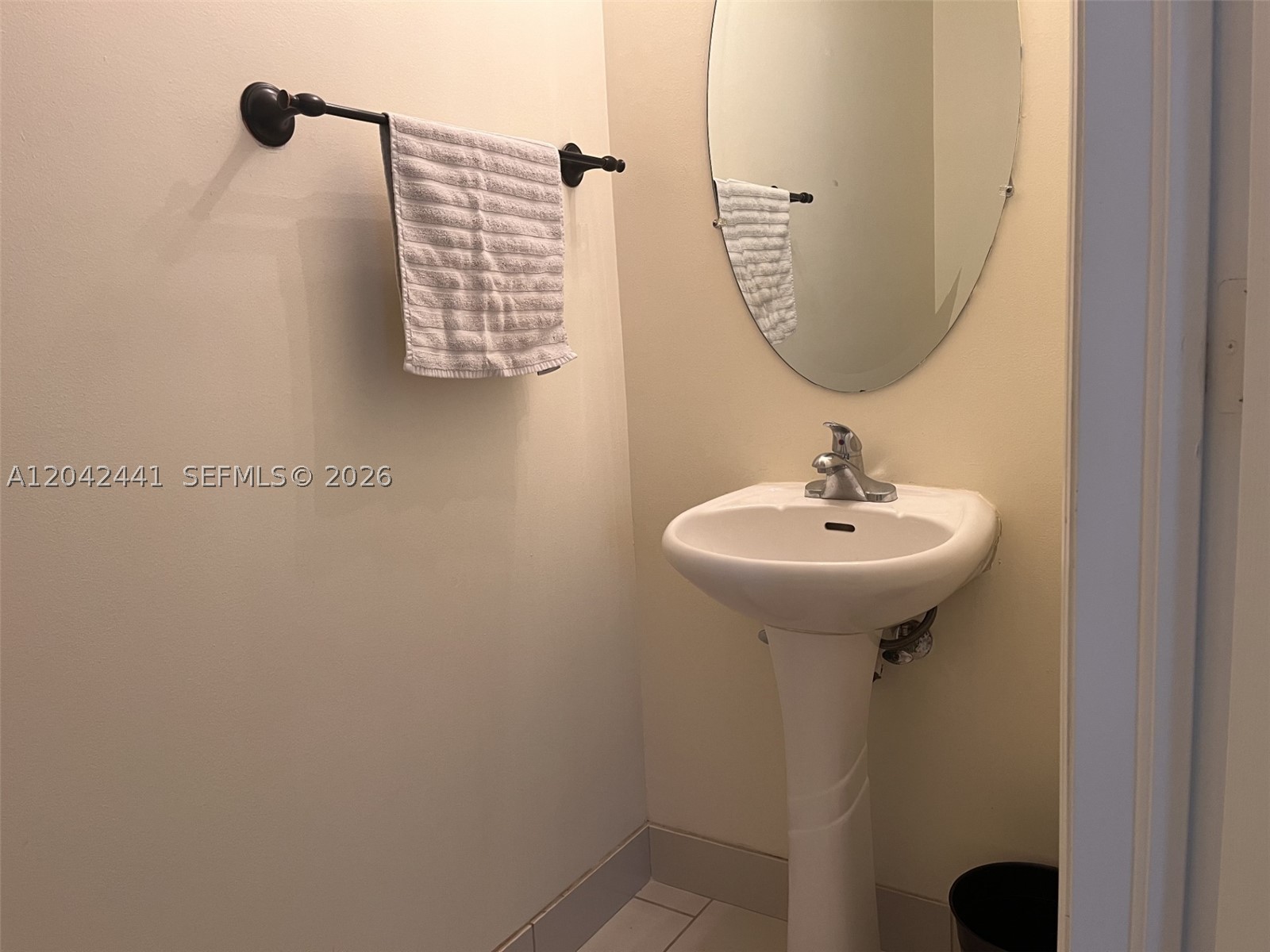CHAPEL TRAIL II - Residential Lease