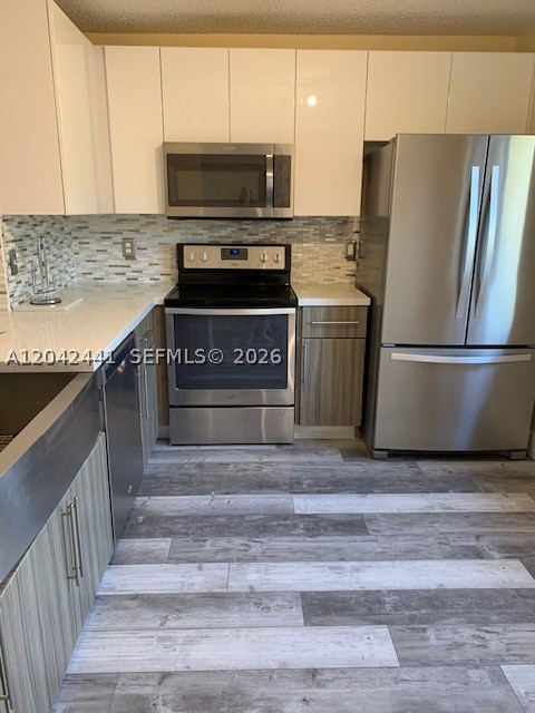 CHAPEL TRAIL II - Residential Lease